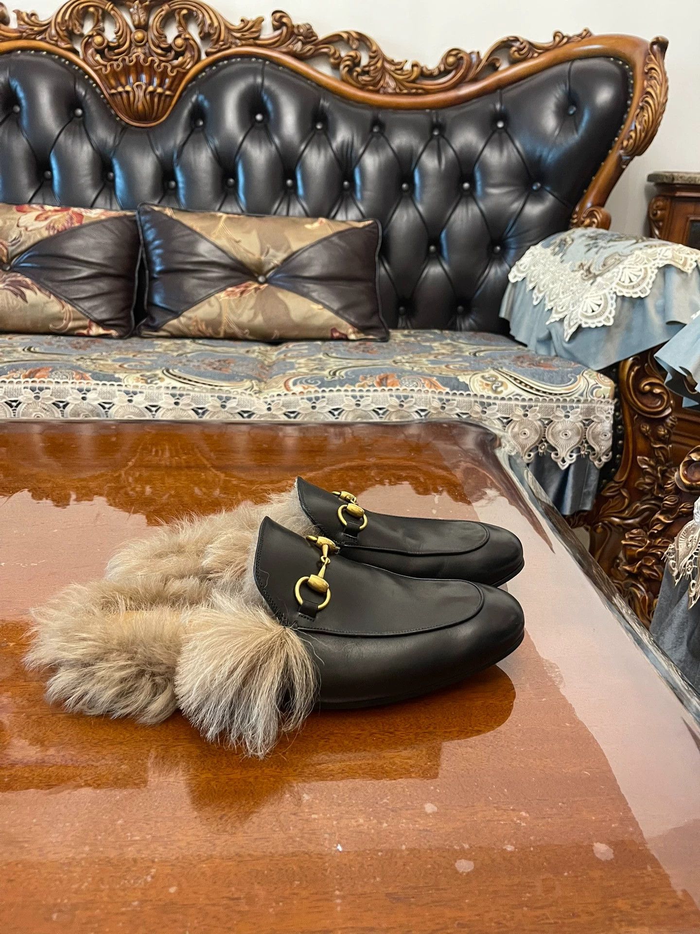 Gucci Gucci Men's Horsebit Calfskin Fur-Lined Black & Gold US 8 Size US 8 / EU 41 - 3 Thumbnail