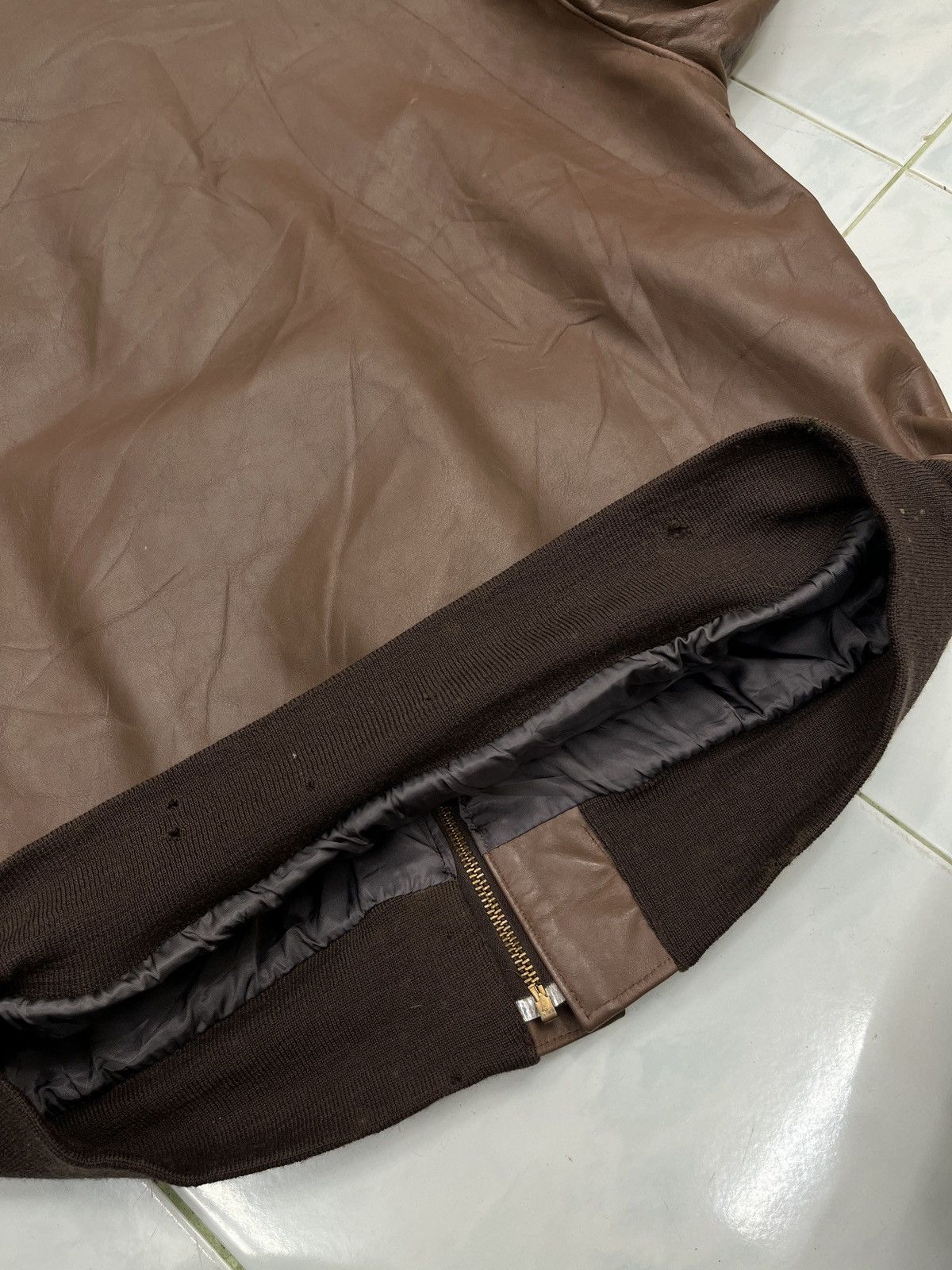 Willis & Geiger VTG WILLIS GEIGER US AIR FORCE A2 LEATHER JACKET Size US M / EU 48-50 / 2 - 18 Thumbnail