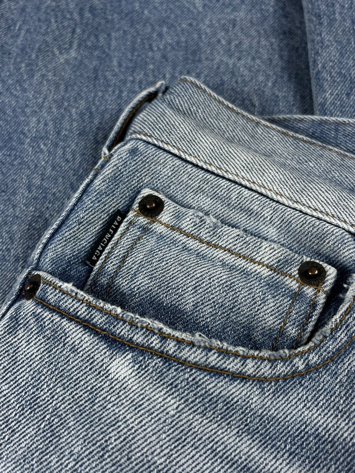 Balenciaga FW18 Balenciaga Heelbite Flared Bootcut Denim Jeans Size US 30 / EU 46 - 5 Thumbnail