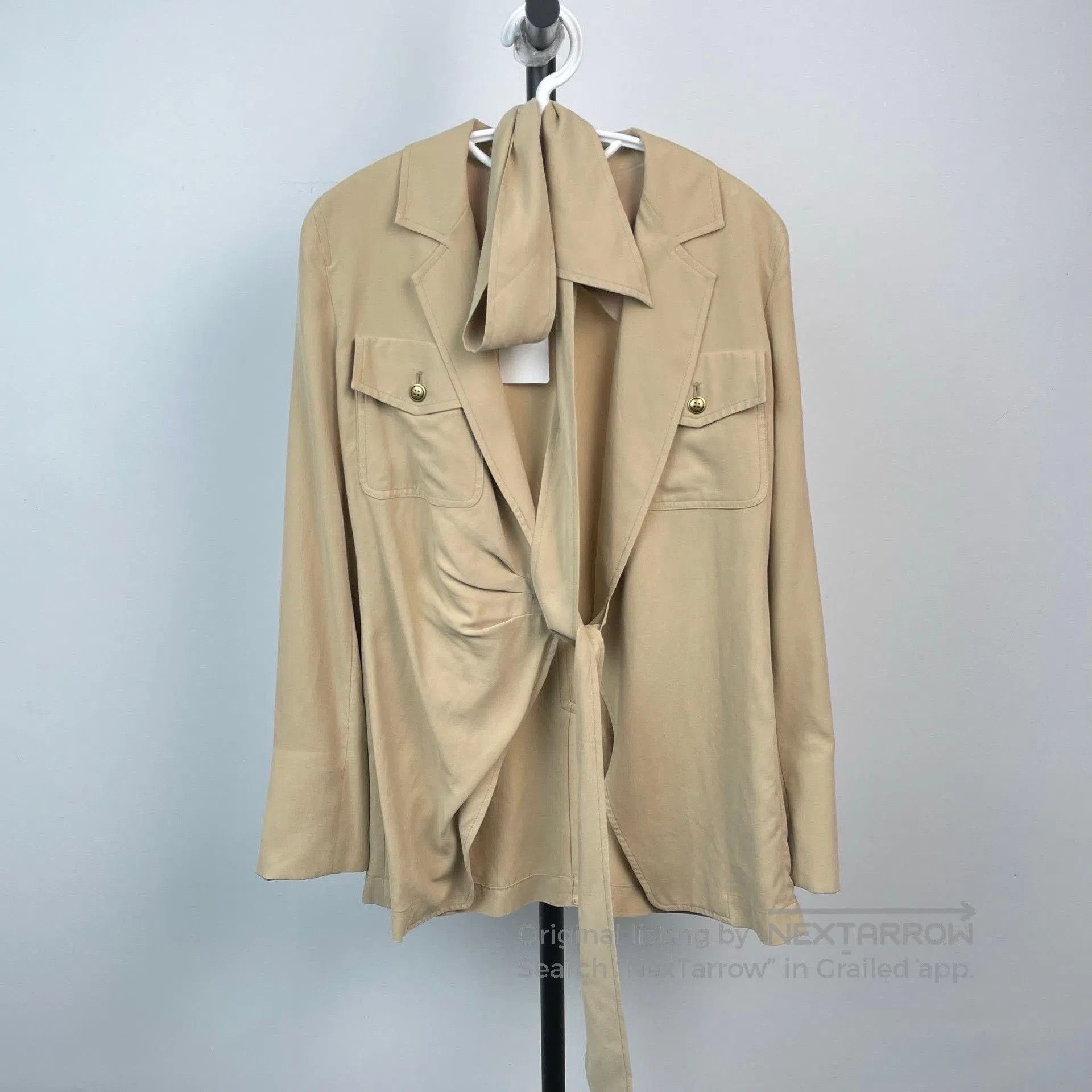 Max Mara Maxmara Beige Silk Jacket & Pants Suit. Size XXS / US 00 / IT 34 - 3 Thumbnail