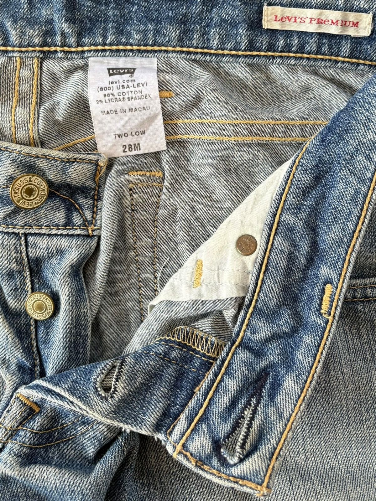 Levi's Vintage 90s Levis Mud Wash Distressed Flare Jeans Size 30" / US 8 / IT 44 - 5 Thumbnail