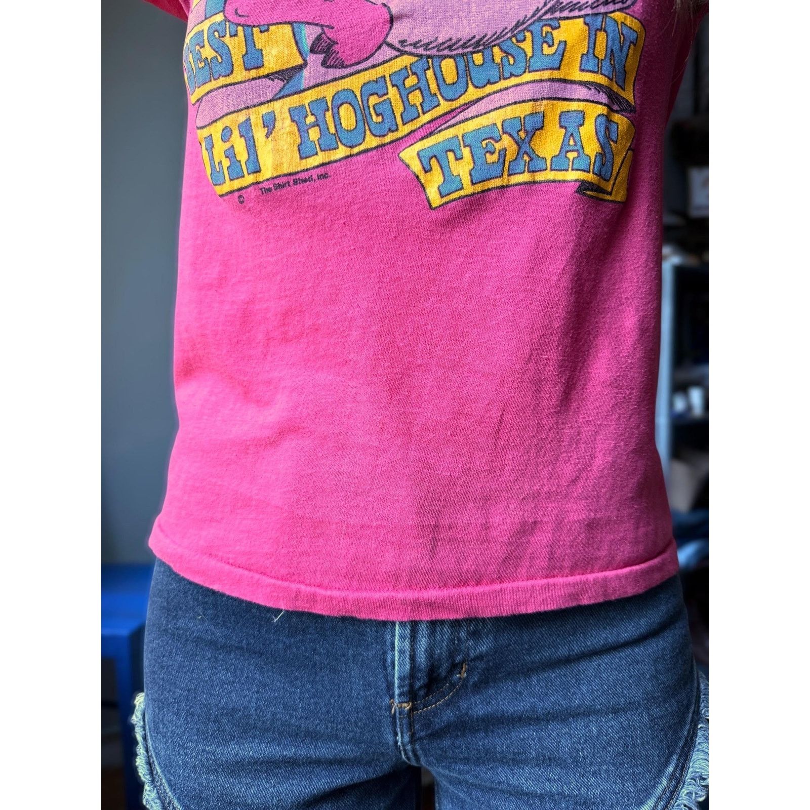 Vintage Vintage 80s Dolly Porkin’ Novelty T-Shirt | Hot Pink Tee | M Size M / US 6-8 / IT 42-44 - 4 Thumbnail