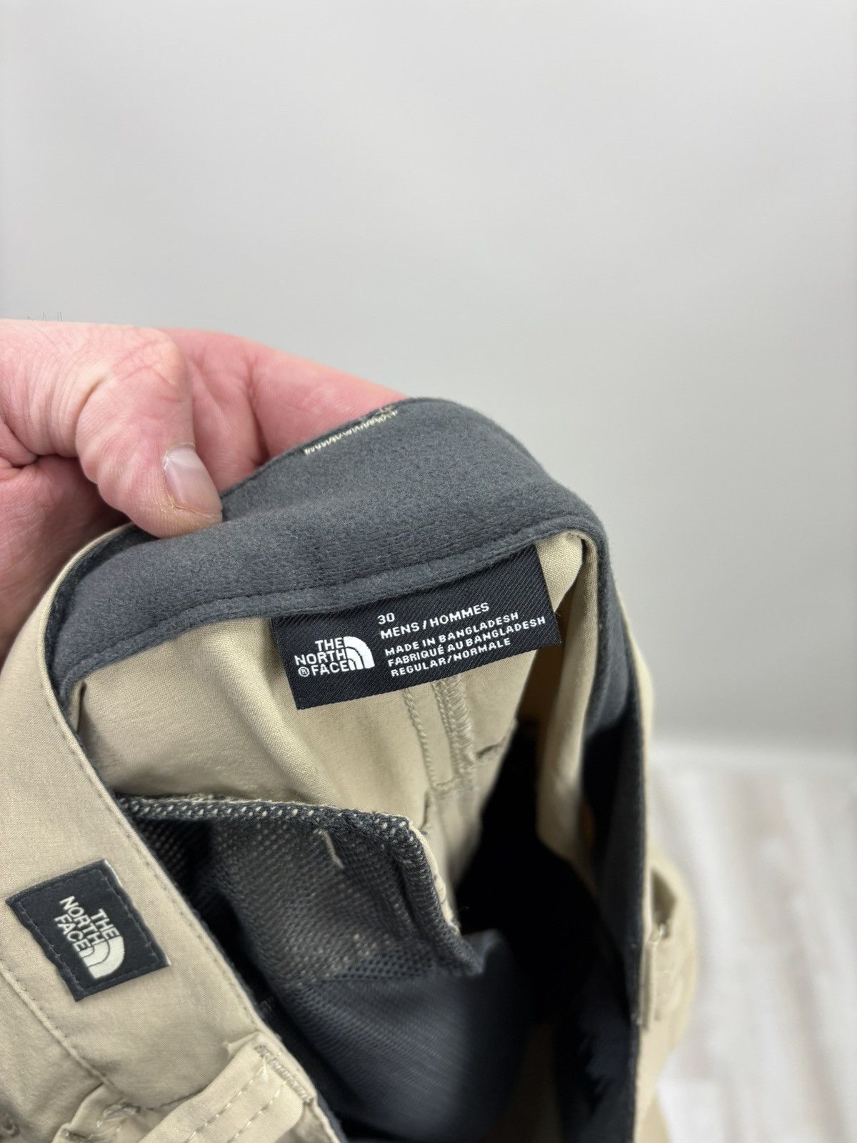 The North Face Mens shorts The North Face Size 30 Color Beige Size US 30 / EU 46 - 7 Thumbnail