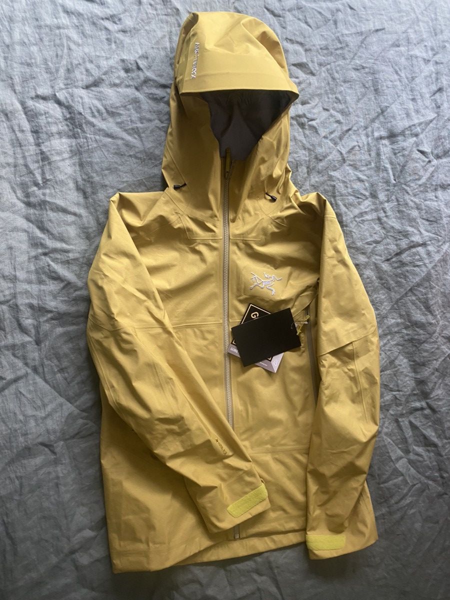 Image of Arcteryx Arc‘Teryx Sabre Jacket, And Unworn in Acid Yellow, Men's (Size Small)