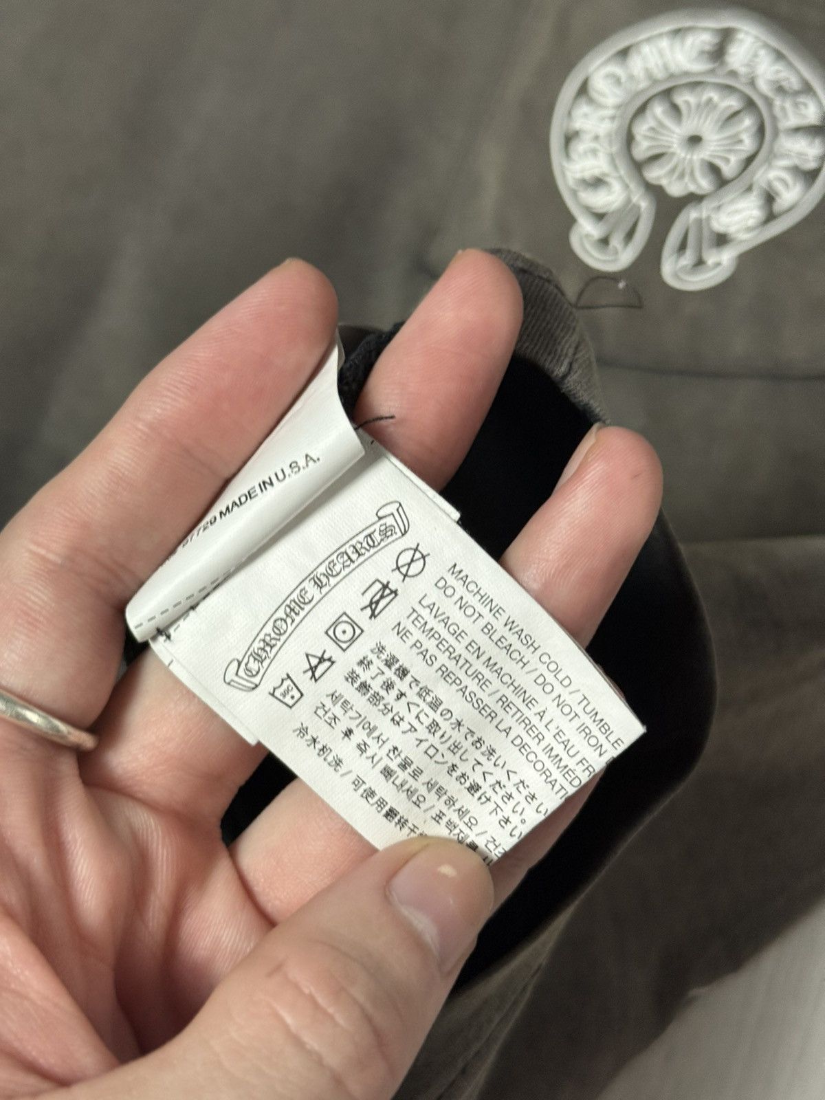 Chrome Hearts Chrome Hearts Sun Faded Los Angeles Horseshoe T-Shirt Size US M / EU 48-50 / 2 - 14 Thumbnail