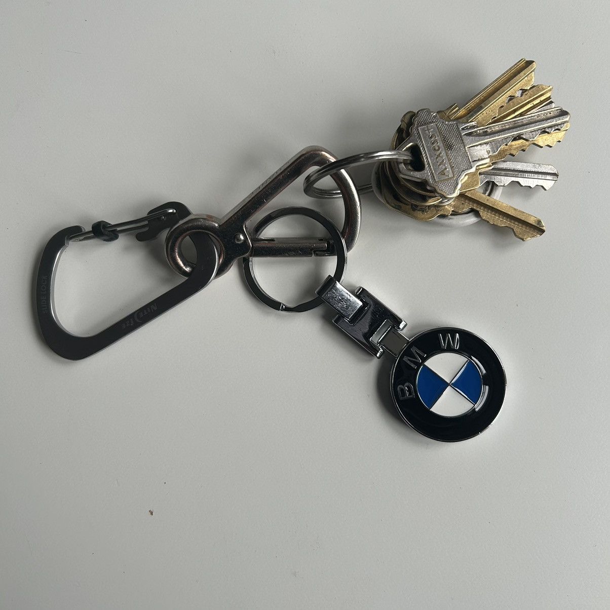 BMW × Japanese Brand Vintage Y2K 2000s style BMW emblem key fob skate keychain Size ONE SIZE - 5 Thumbnail
