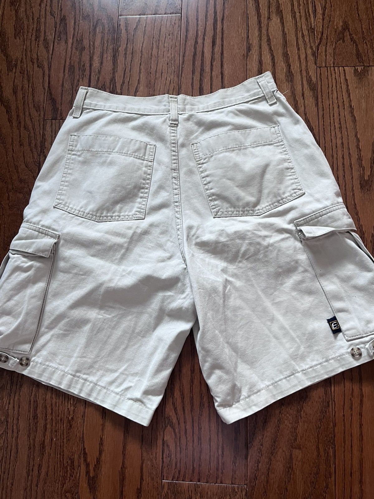 Vintage Vintage East Side 90’s Baggy Tan Beige Cargo Shorts Size US 31 - 1 Thumbnail