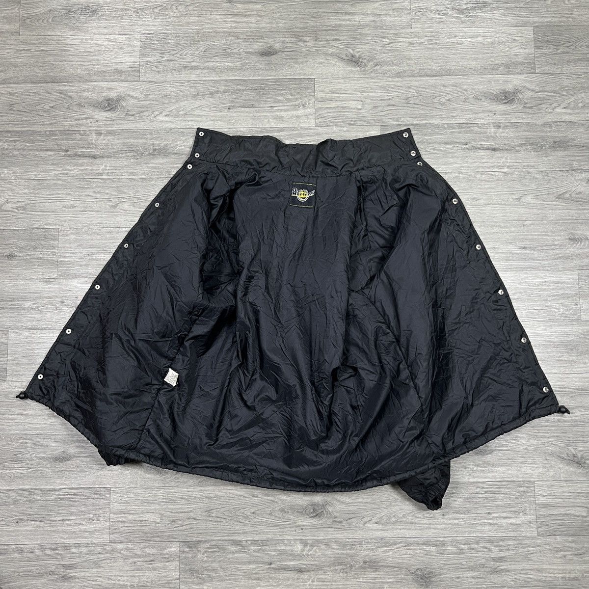 Dr. Martens Vintage Dr. Martens Air Wair Jacket Black Windbreaker Logo Size US L / EU 52-54 / 3 - 8 Thumbnail