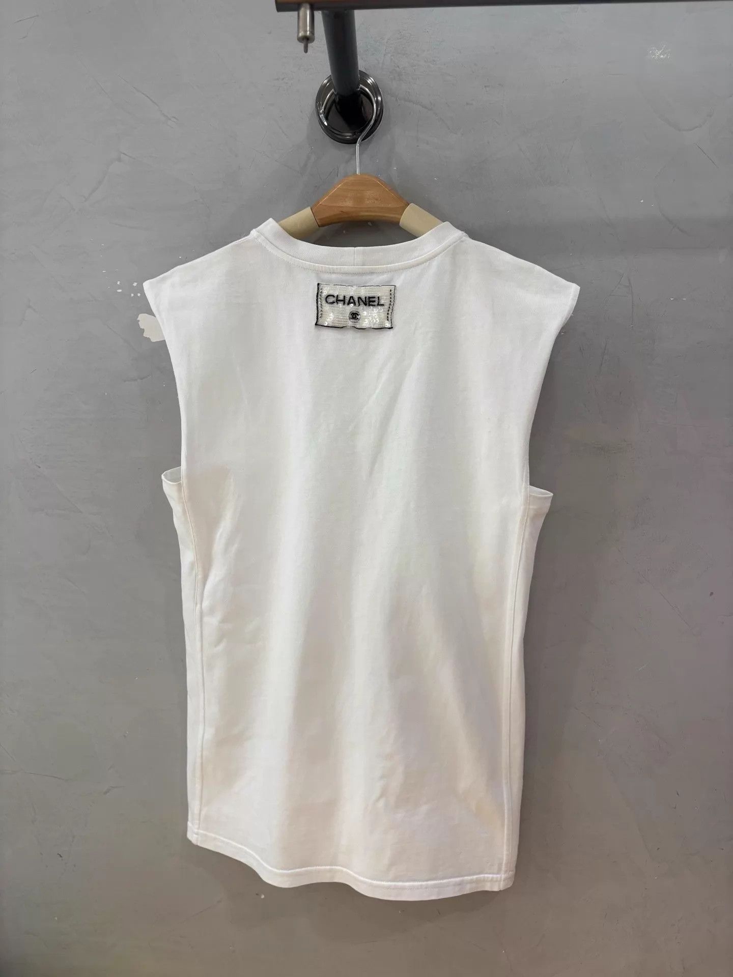 Chanel Chanel 22c Portrait Design Cotton Tank XS Like New Size XS / US 0-2 / IT 36-38 - 6 Thumbnail
