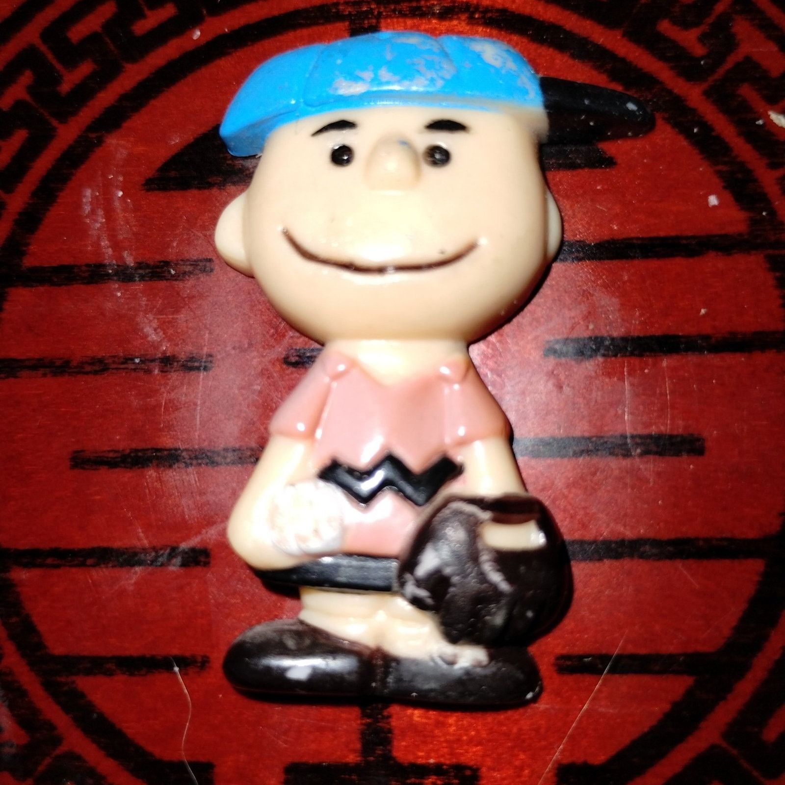 Vintage Very rare 1950s Charlie Brown playing baseball magnet Size ONE SIZE - 1 Preview
