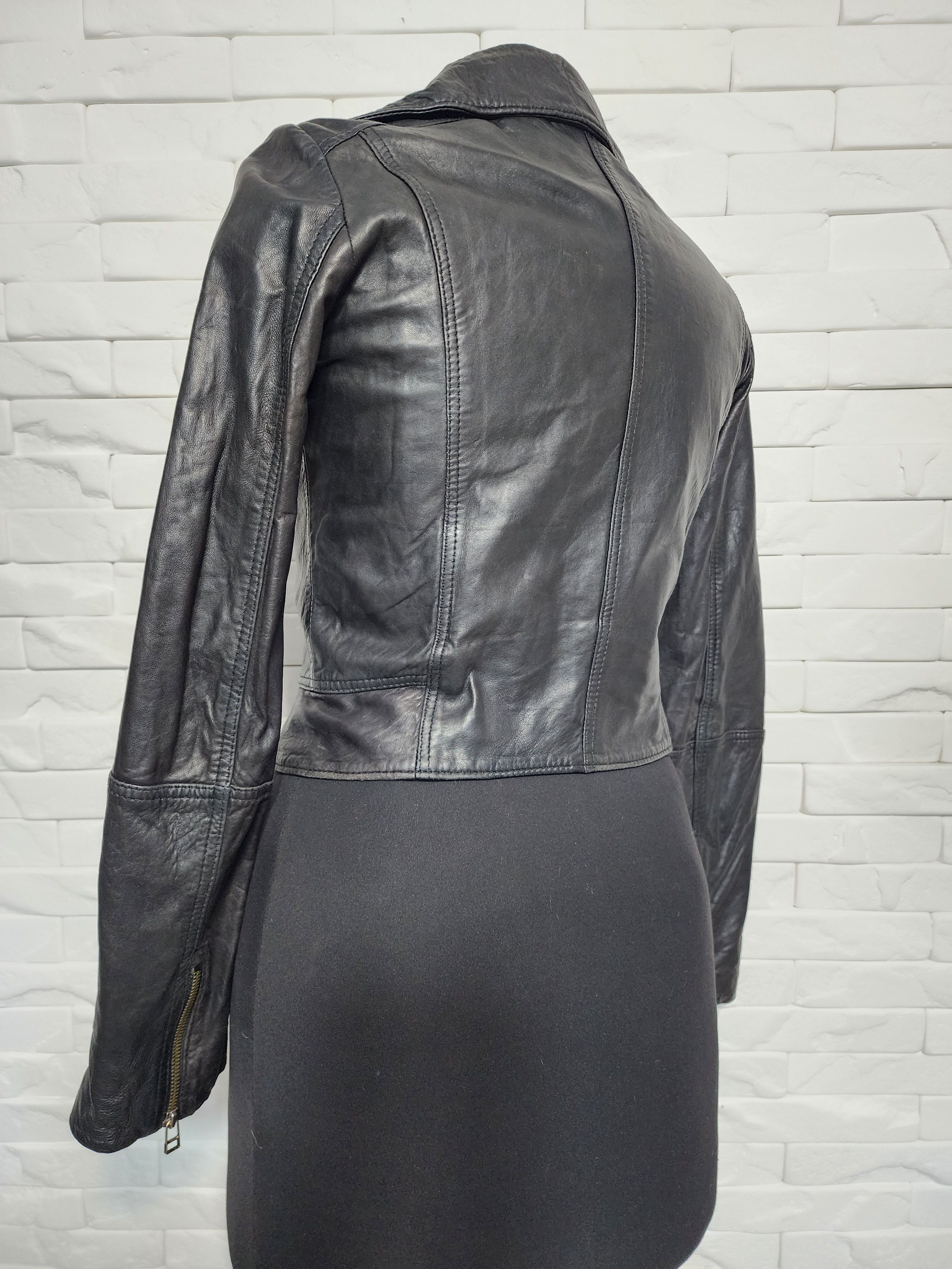 Other Black Leather Biker Jacket: Women's Metal Zipper Moto Jacket Size M / US 6-8 / IT 42-44 - 6 Thumbnail