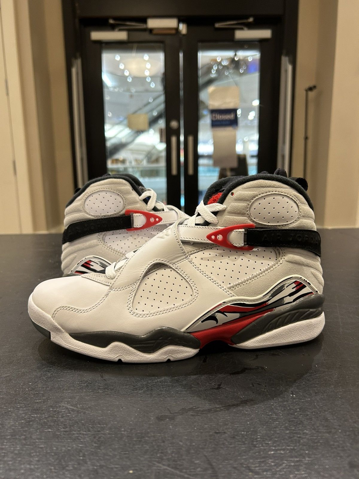 Jordan Brand Jordan 8 Retro ‘White True Red’ Size US 8 / EU 41 - 1 Thumbnail
