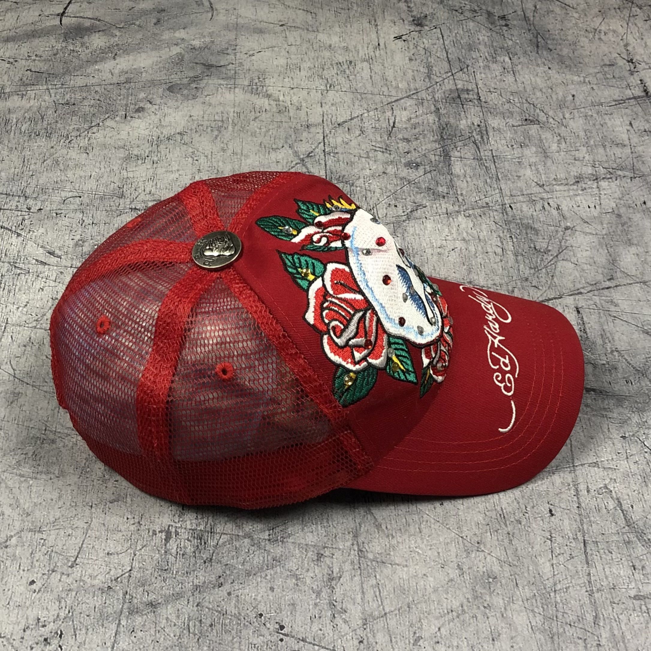 Ed Hardy Vintage Ed Hardy Skulls Roses Trucker Cap Size ONE SIZE - 5 Thumbnail