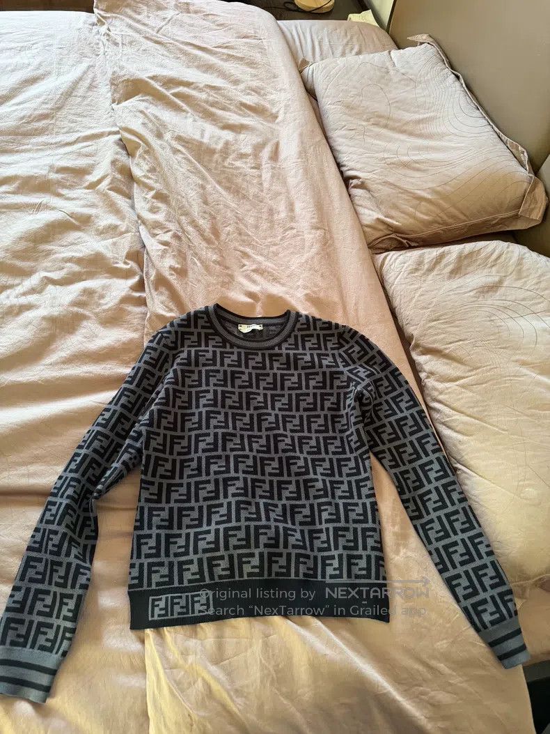 Fendi Fendi Sweater Size XS / US 0-2 / IT 36-38 - 2 Thumbnail