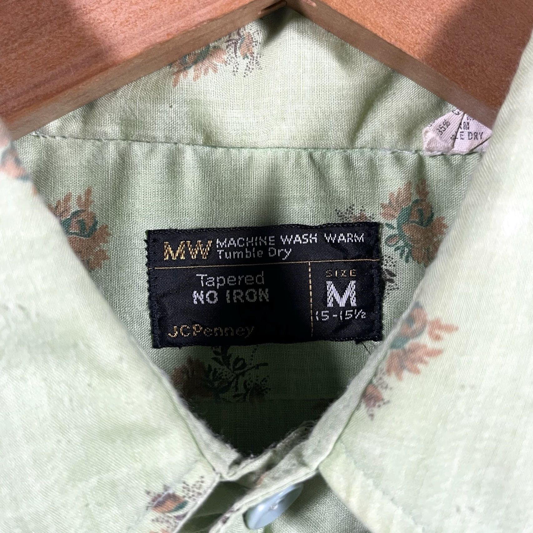 JCPenney VINTAGE J. C. Penney Shirt Mens M Green Floral 70s Button-Up Short Sleeve Polyester Blend Size US M / EU 48-50 / 2 - 4 Thumbnail
