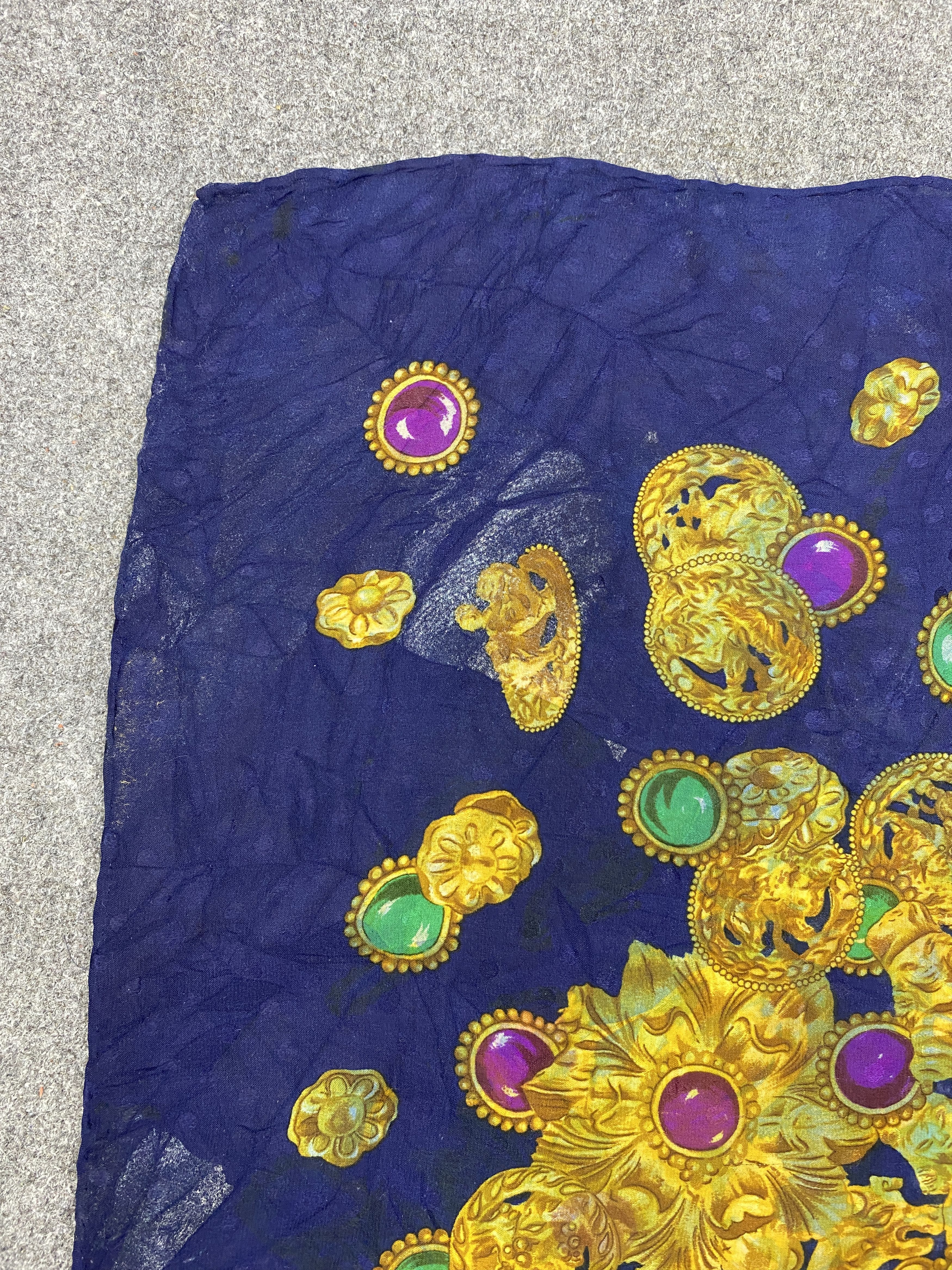Yves Saint Laurent Yves Saint Laurent Silk Scarf / Silk Shawl SN0260 Size ONE SIZE - 9 Thumbnail