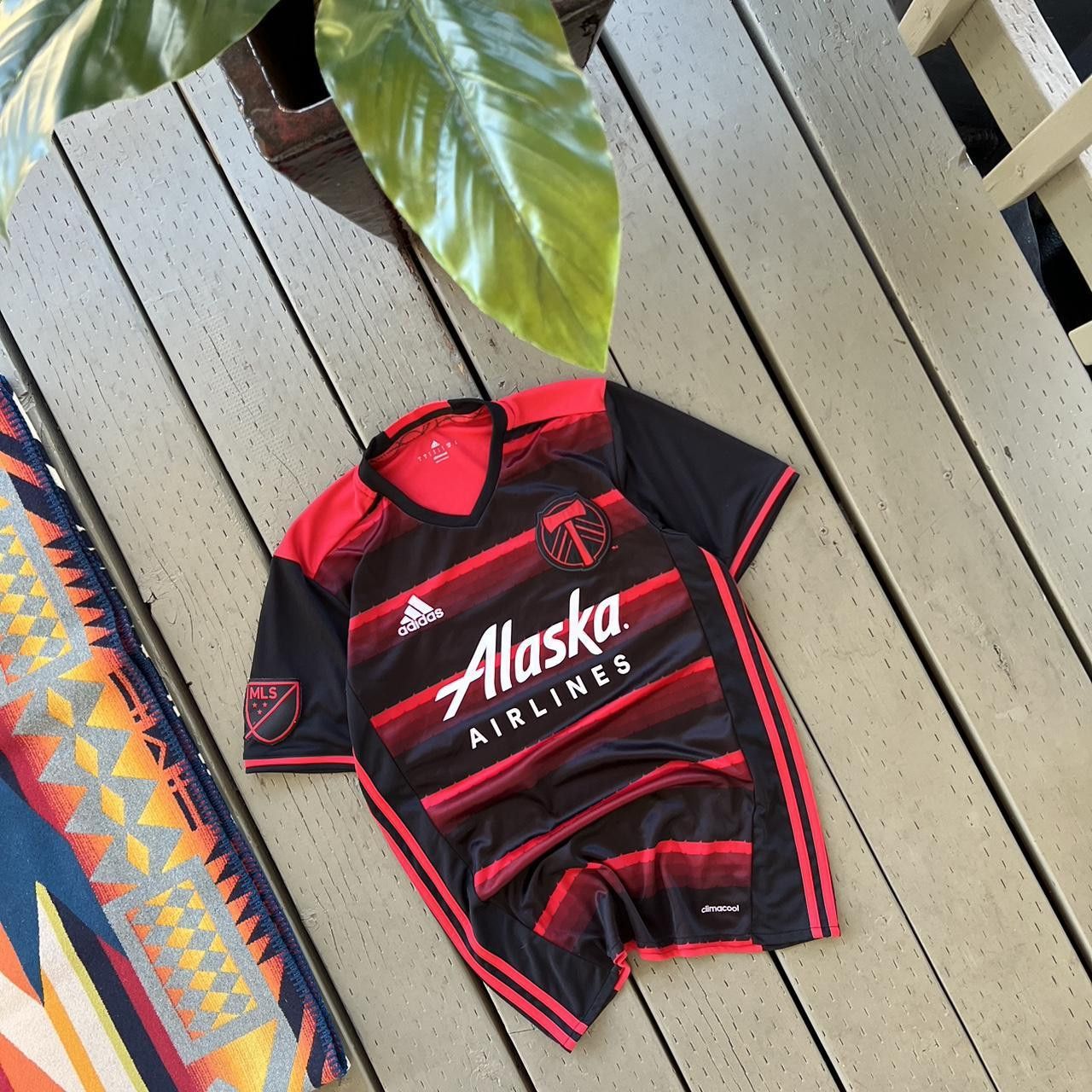 Adidas × Vintage Portland timbers soccer jersey Size US S / EU 44-46 / 1 - 5 Thumbnail