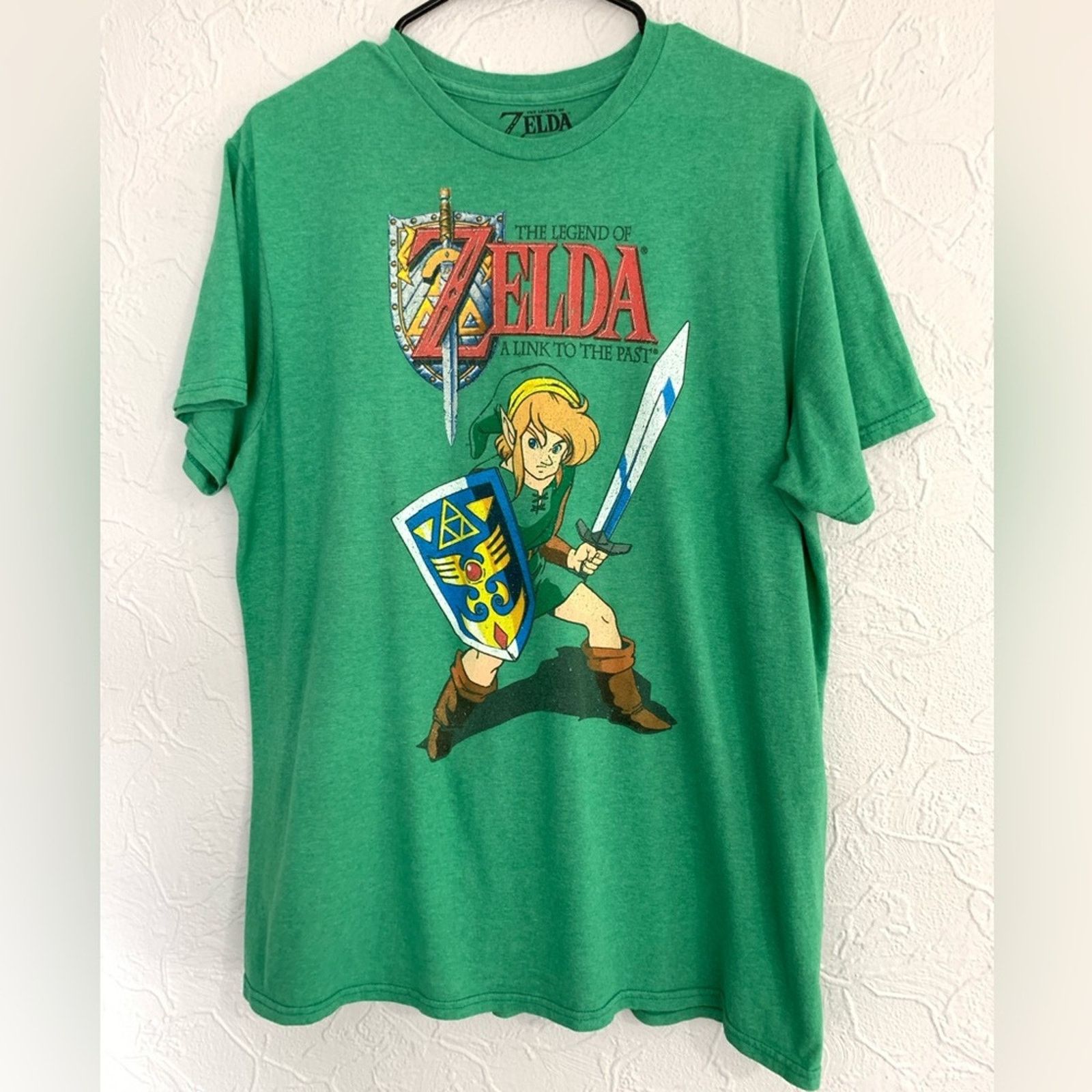 Nintendo OFFICIAL NINTENDO LEGEND OF ZELDA SOFT GAME SHIRT SIZE LARGE Size US L / EU 52-54 / 3 - 1 Thumbnail