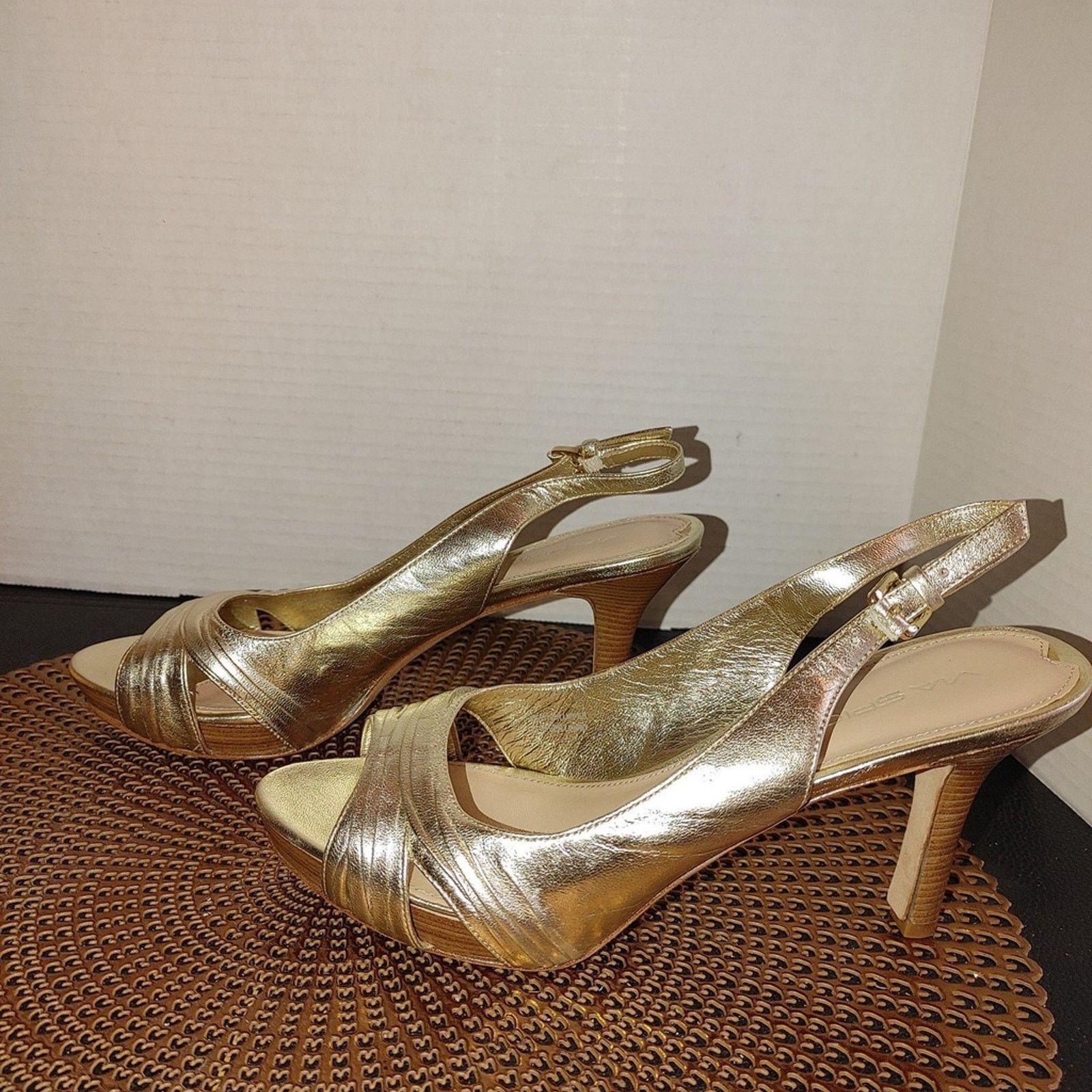 The Unbranded Brand Via Spiga Vero Cuoio Italian Leather Heels Size 7.5M Size US 7.5 / IT 37.5 - 2 Thumbnail