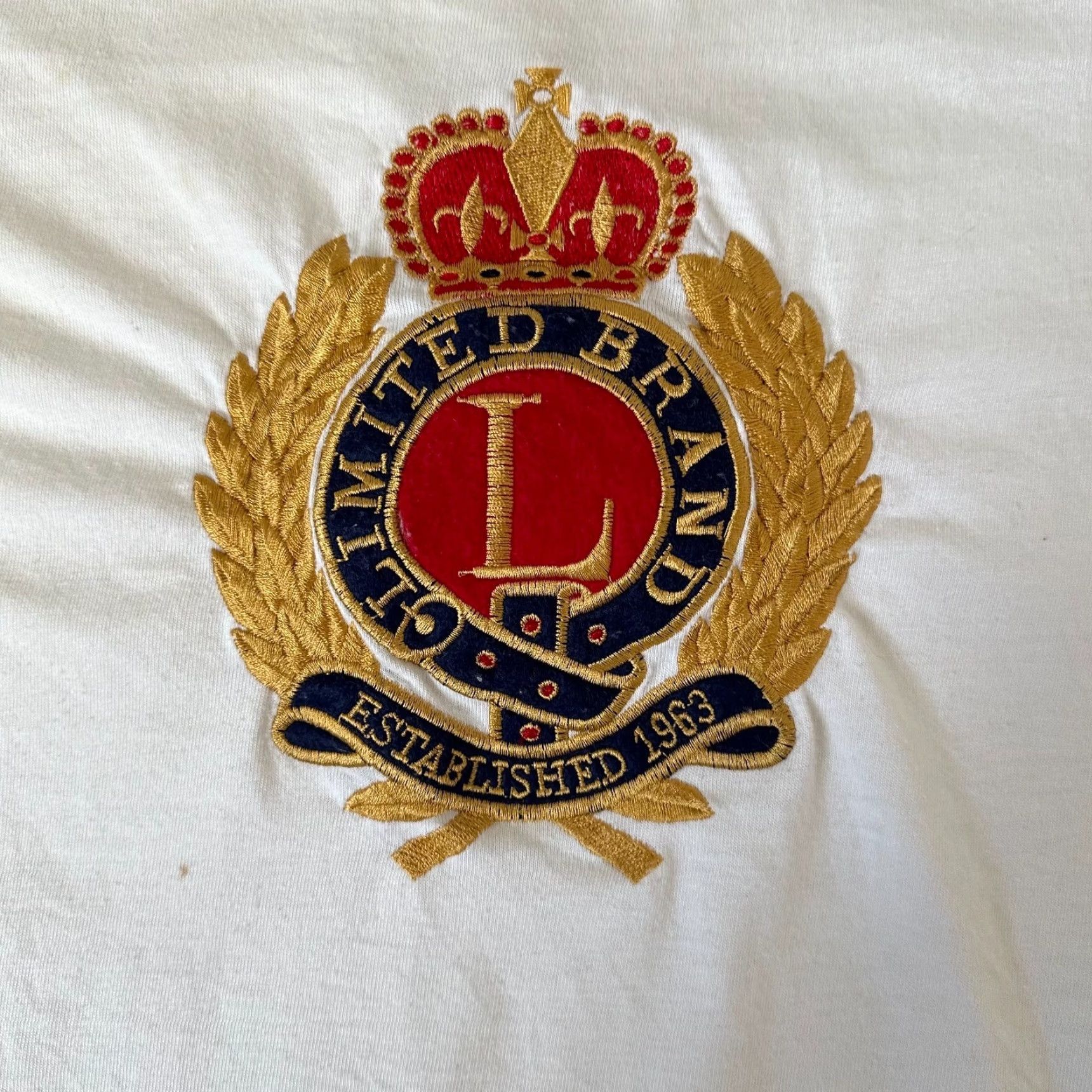 Vintage VINTAGE The Limited Shirt Womens M White Crown Logo Embroidery Ladies T Tee Size M / US 6-8 / IT 42-44 - 3 Thumbnail