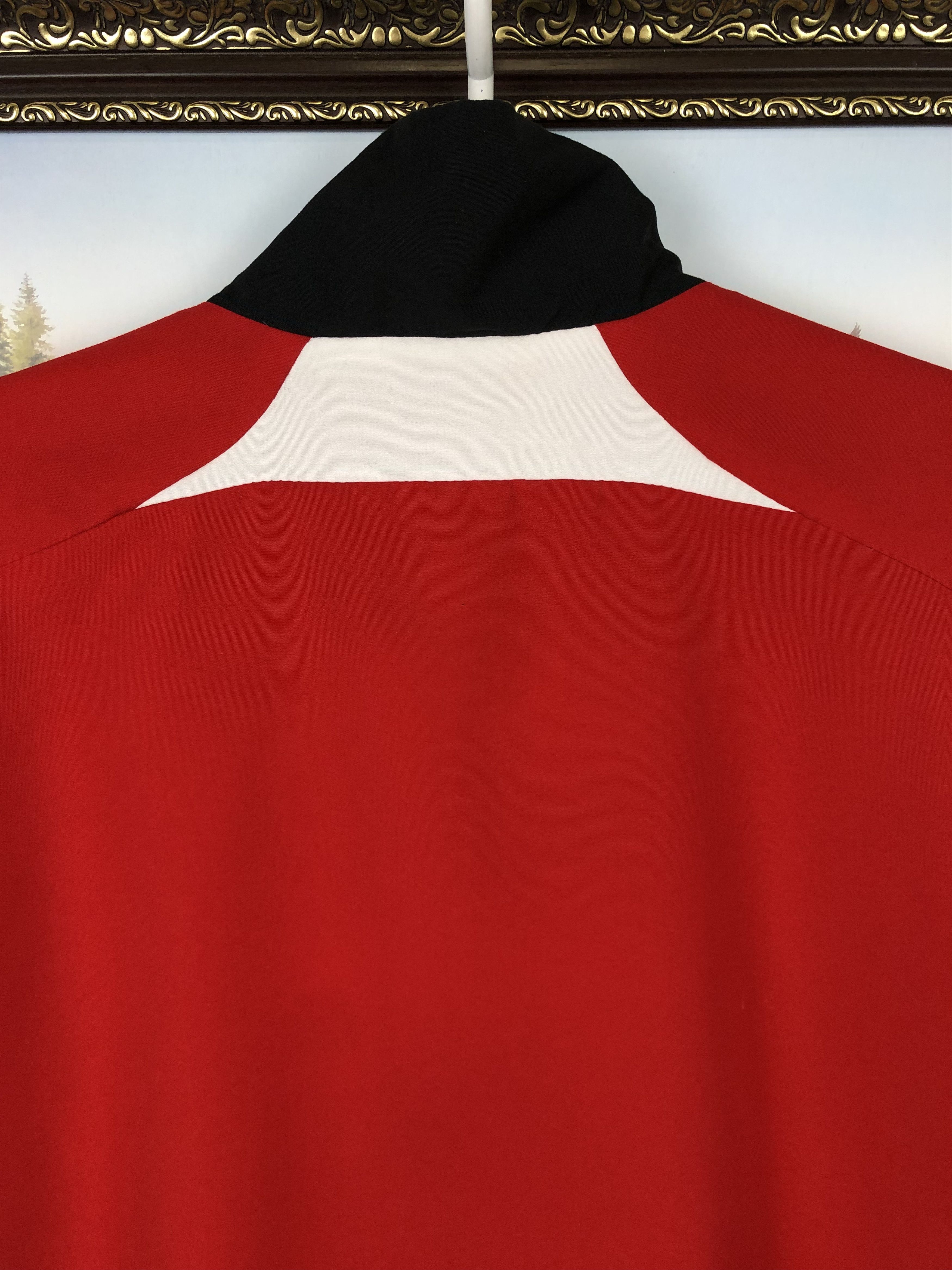 Adidas Vintage Adidas Liverpool Football Jacket Soccer Track Top Size US L / EU 52-54 / 3 - 13 Thumbnail