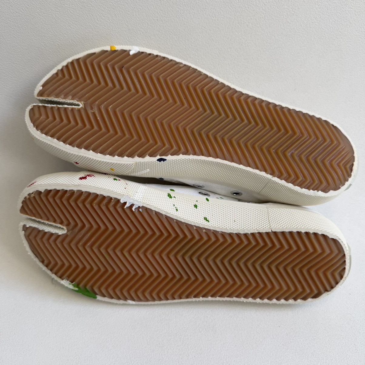 Maison Margiela S/S 19 ‘Paint Splat’ Canvas Tabi Sneakers Size US 7 / IT 37 - 15 Thumbnail