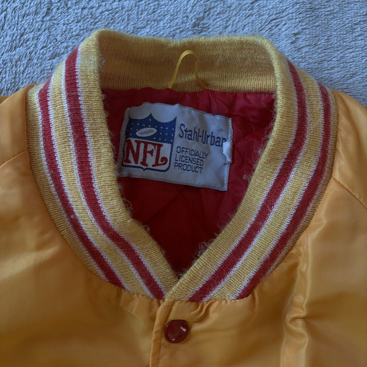 NFL Yellow/Red Vintage Buccaneers NFL Bomber Jacket Size US L / EU 52-54 / 3 - 3 Thumbnail