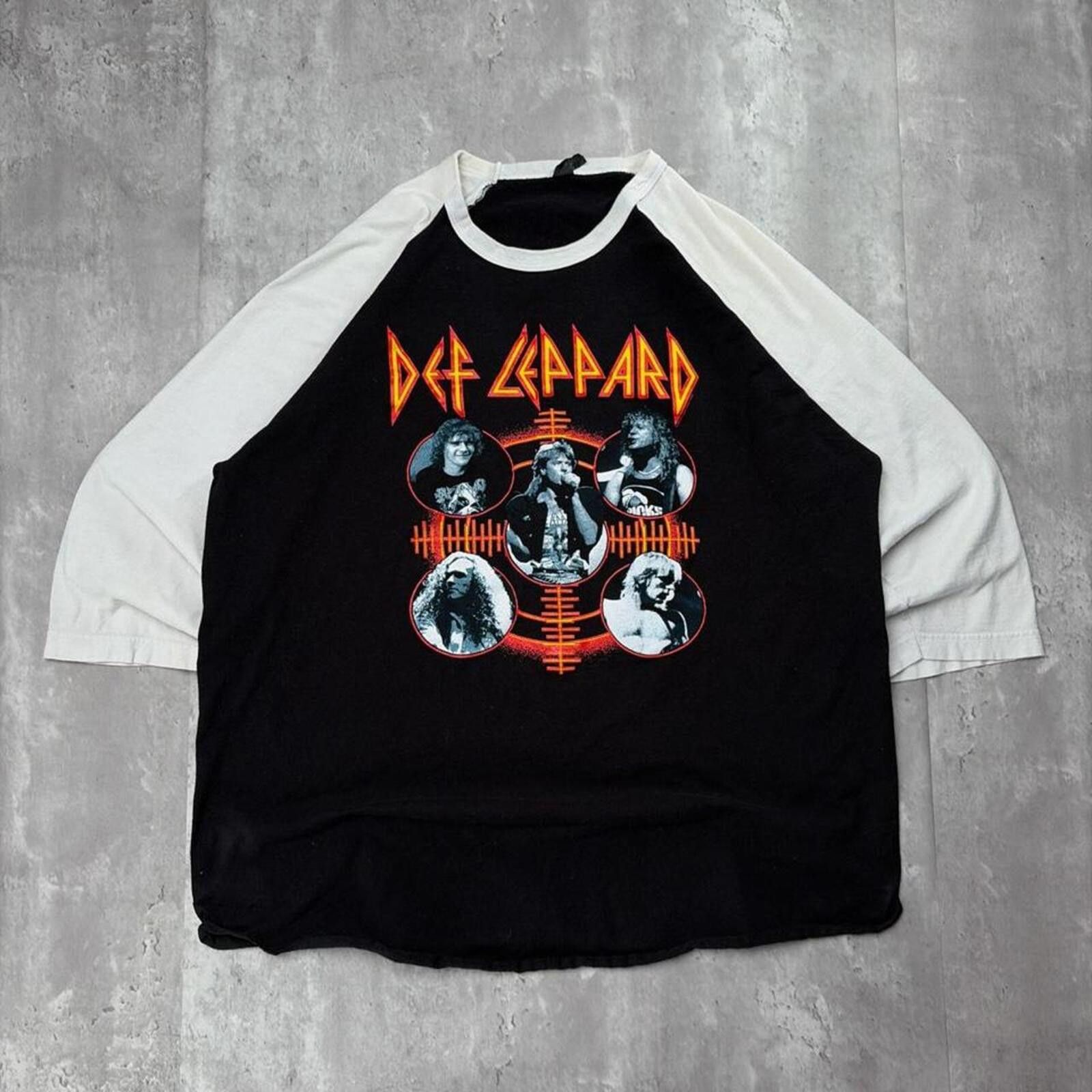 Other Y2K Black Def Leppard Grunge 3/4 Sleeve Gothic Band Shirt Size US XL / EU 56 / 4 - 1 Thumbnail