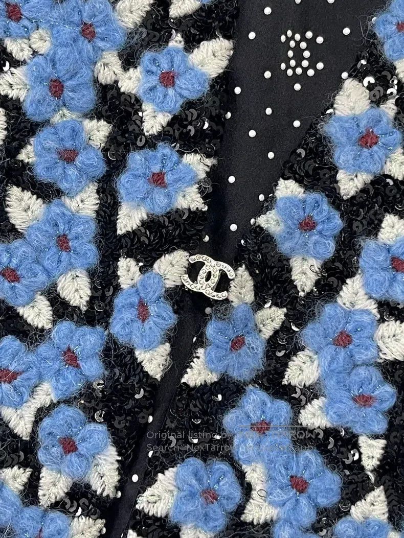 Chanel Chanel 24B Blue Flower Sequin Cashmere Vest Size XS / US 0-2 / IT 36-38 - 5 Thumbnail