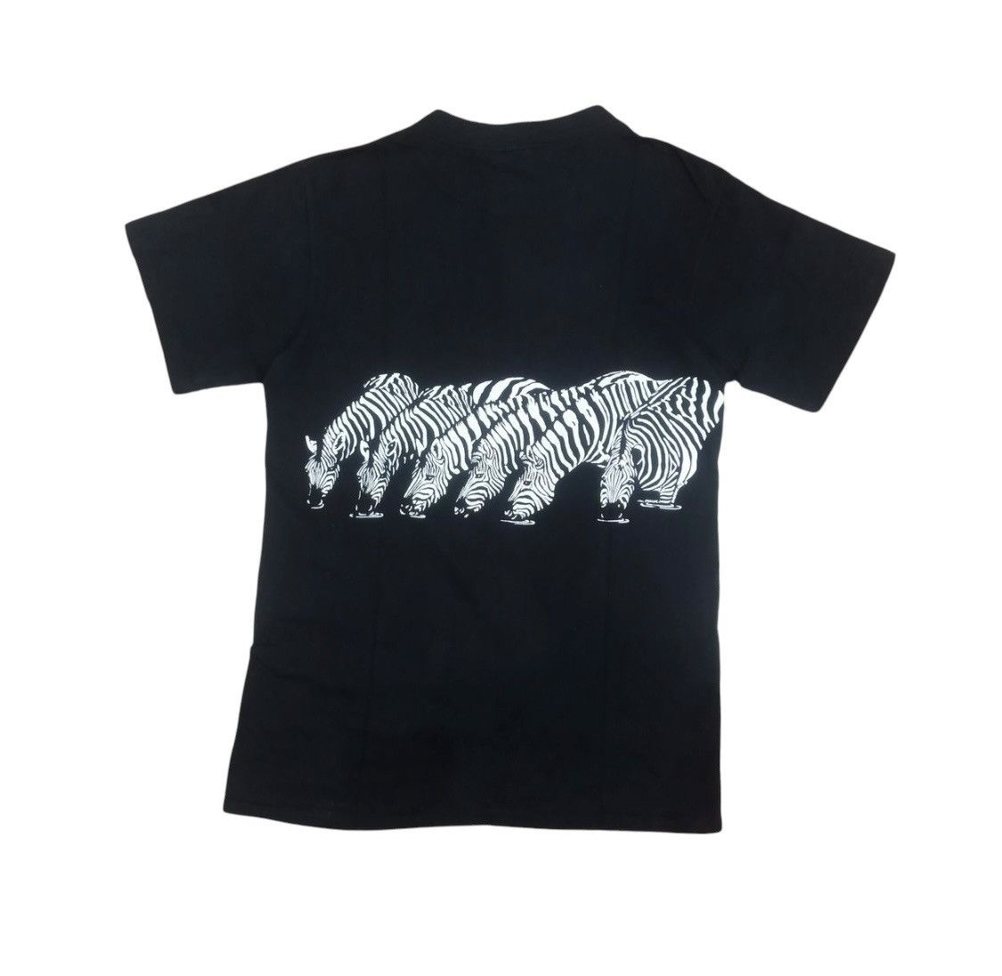 Other 🔥Vintage Harlequin t-shirt Size US M / EU 48-50 / 2 - 3 Thumbnail