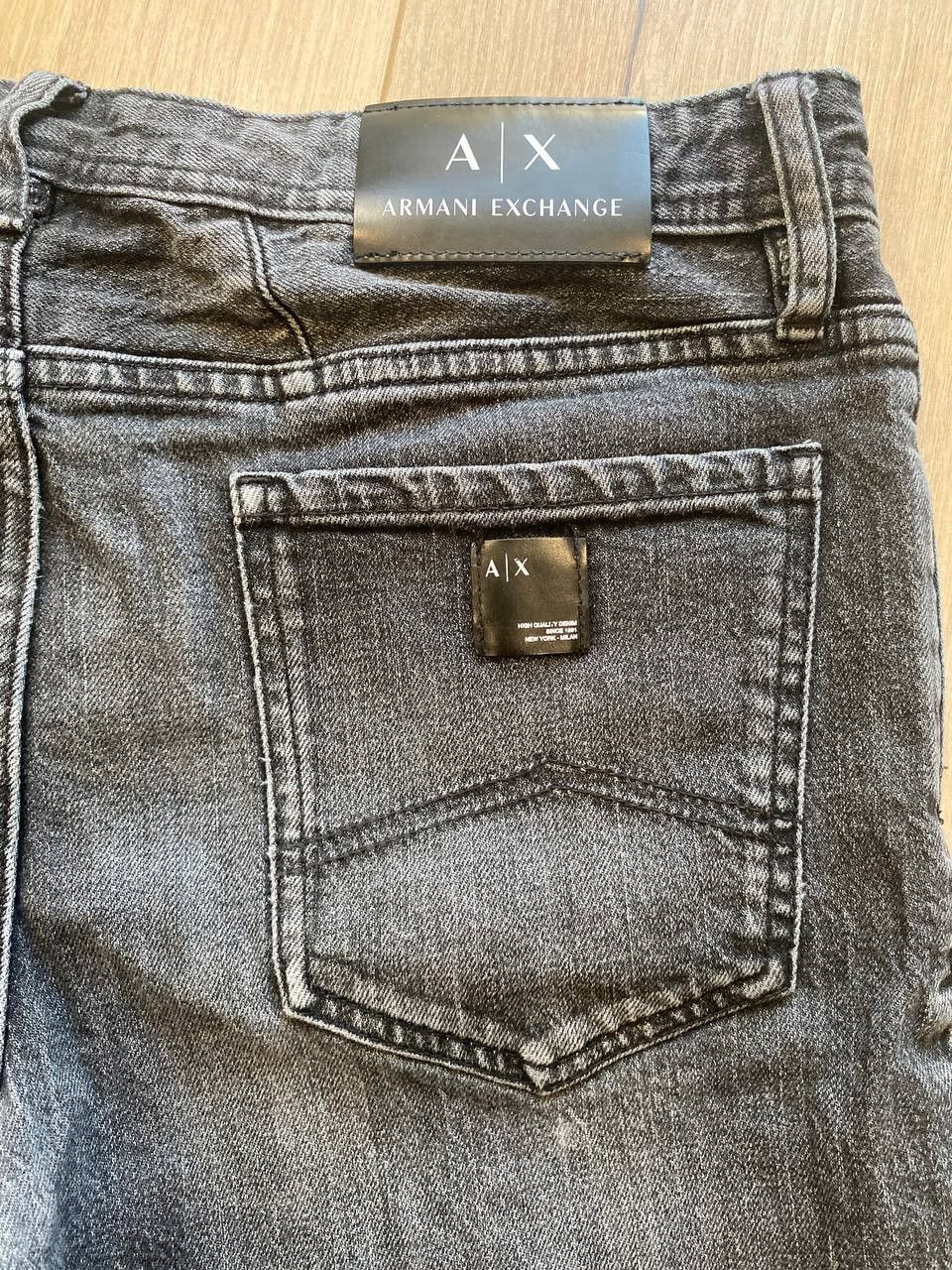 Armani Exchange Armani Exchange Skinny J14 Jeans 33 Washed Black Size US 33 - 1 Thumbnail