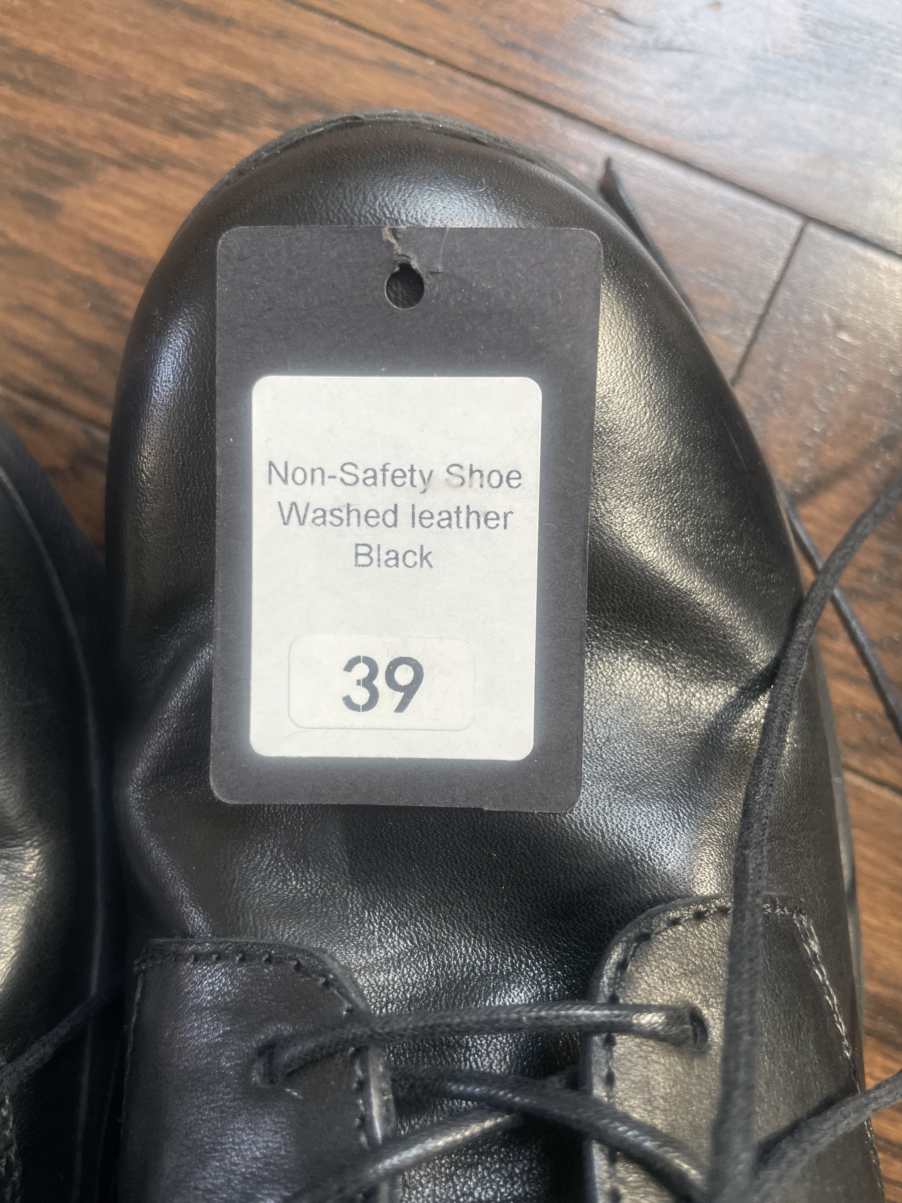 Other Paracia Non-Safety Shoe Size US 6 / EU 39 - 7 Thumbnail