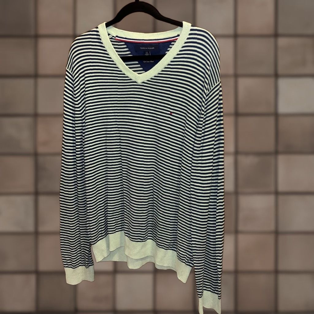 Tommy Hilfiger VINTAGE Tommy Hilfiger Men's Sweater L Cotton Blend Striped V-Neck Long Sleeve Casual Christmas Holiday Size US L / EU 52-54 / 3 - 1 Thumbnail