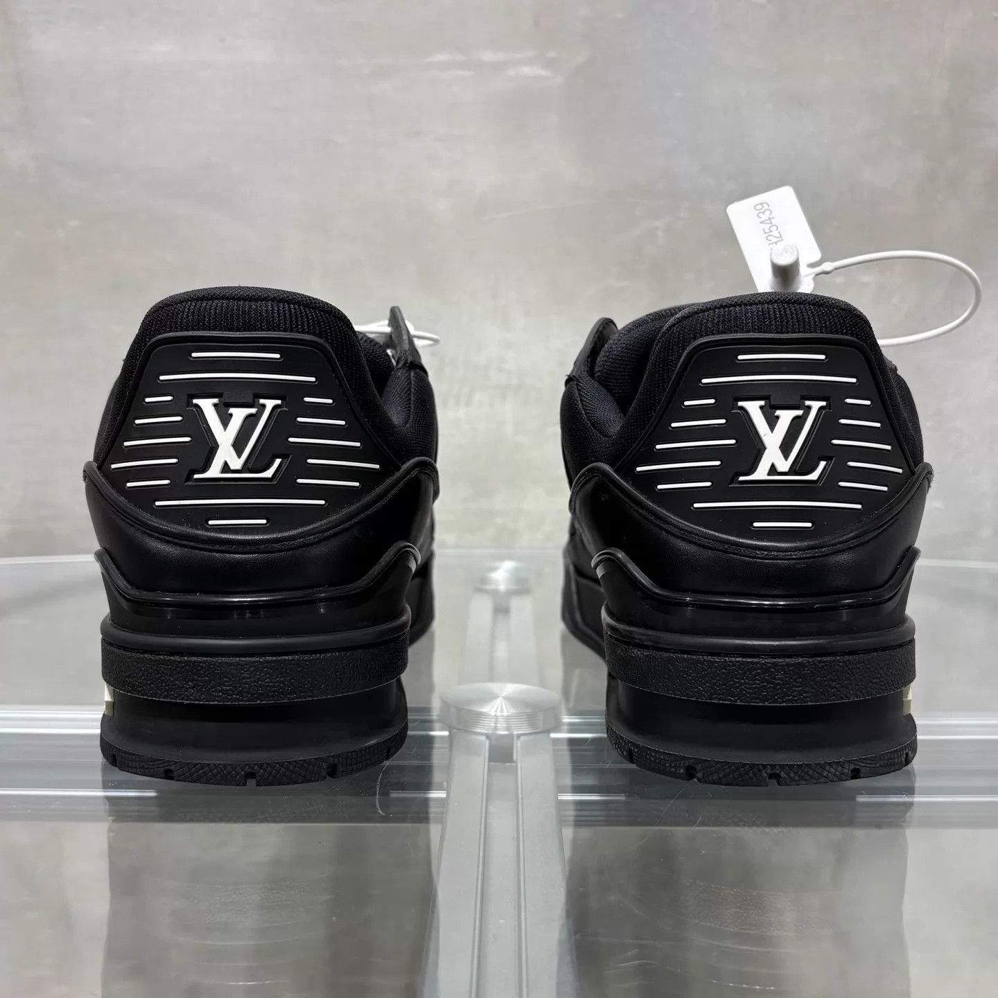 Louis Vuitton LV Trainer Black UK7.5 / 41.5 Size US 8.5 / EU 41-42 - 6 Thumbnail