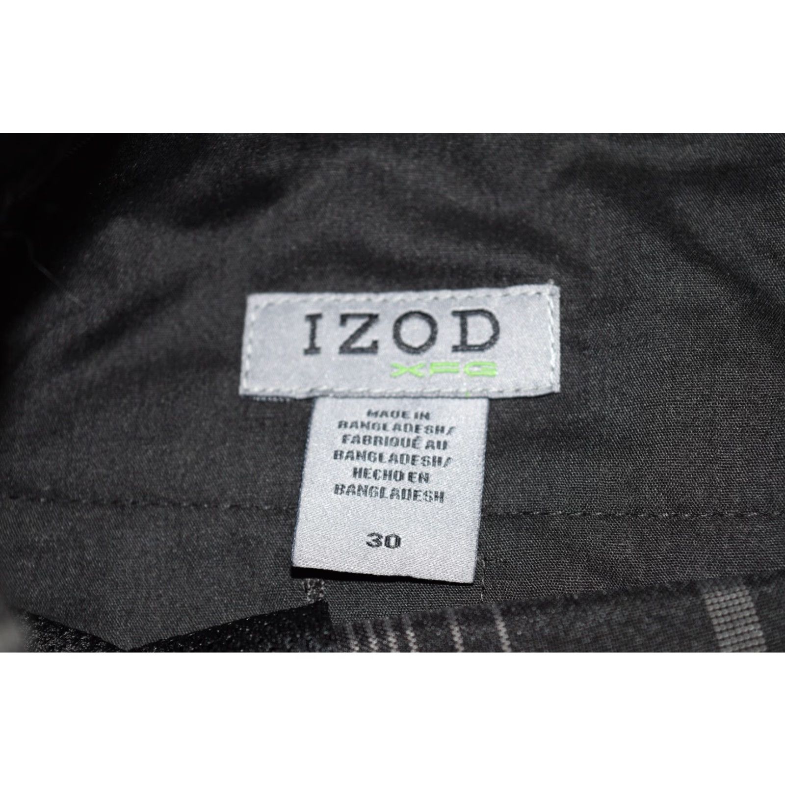 Izod VINTAGE IZOD Men's Golf Shorts Casual Athletic Plaid Black 30" UPF-50 Flex Swing Woven Size US 30 / EU 46 - 2 Thumbnail