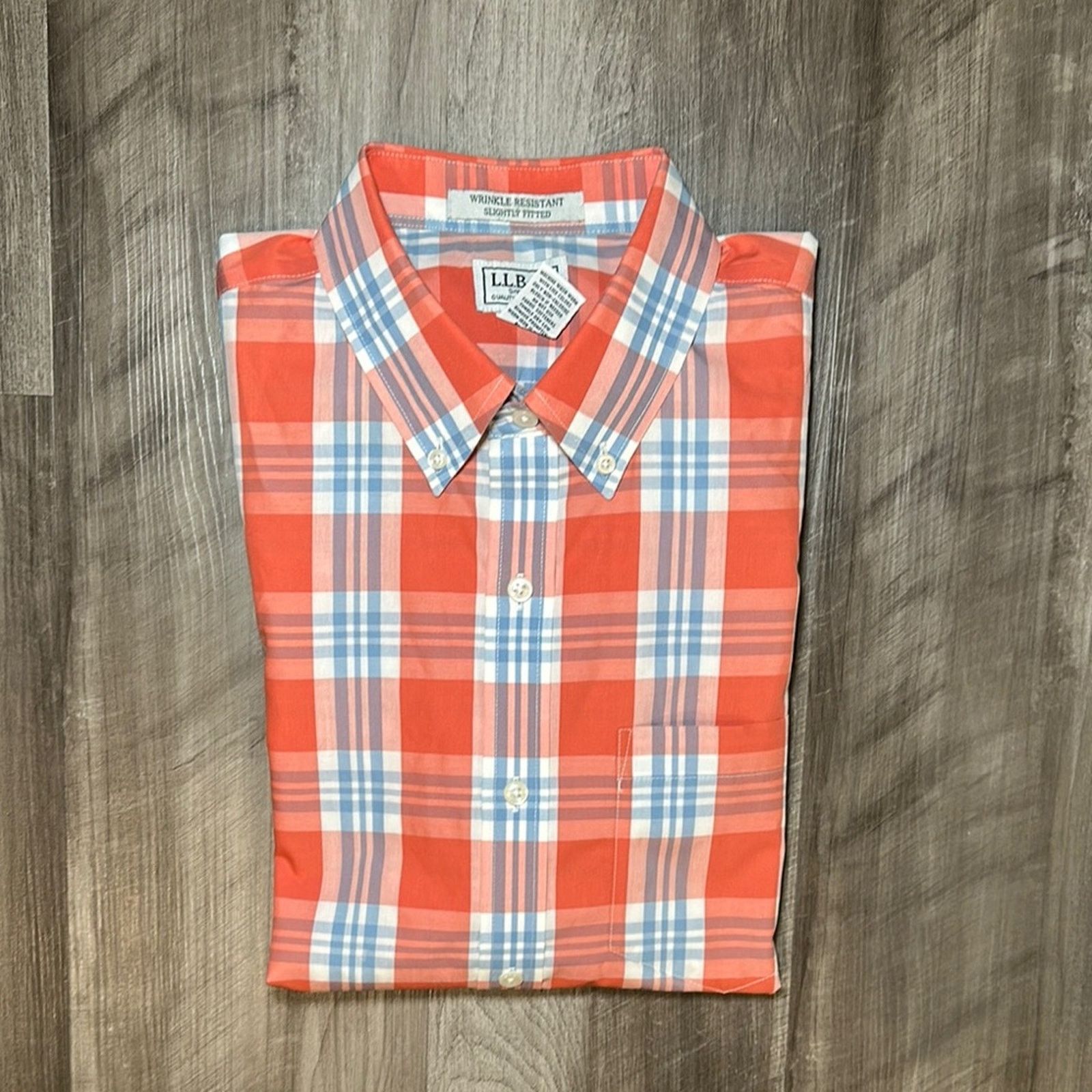 L.L. Bean L.L. Bean Wrinkle Resistant Slightly Fitted - Med Reg Size US M / EU 48-50 / 2 - 1 Thumbnail
