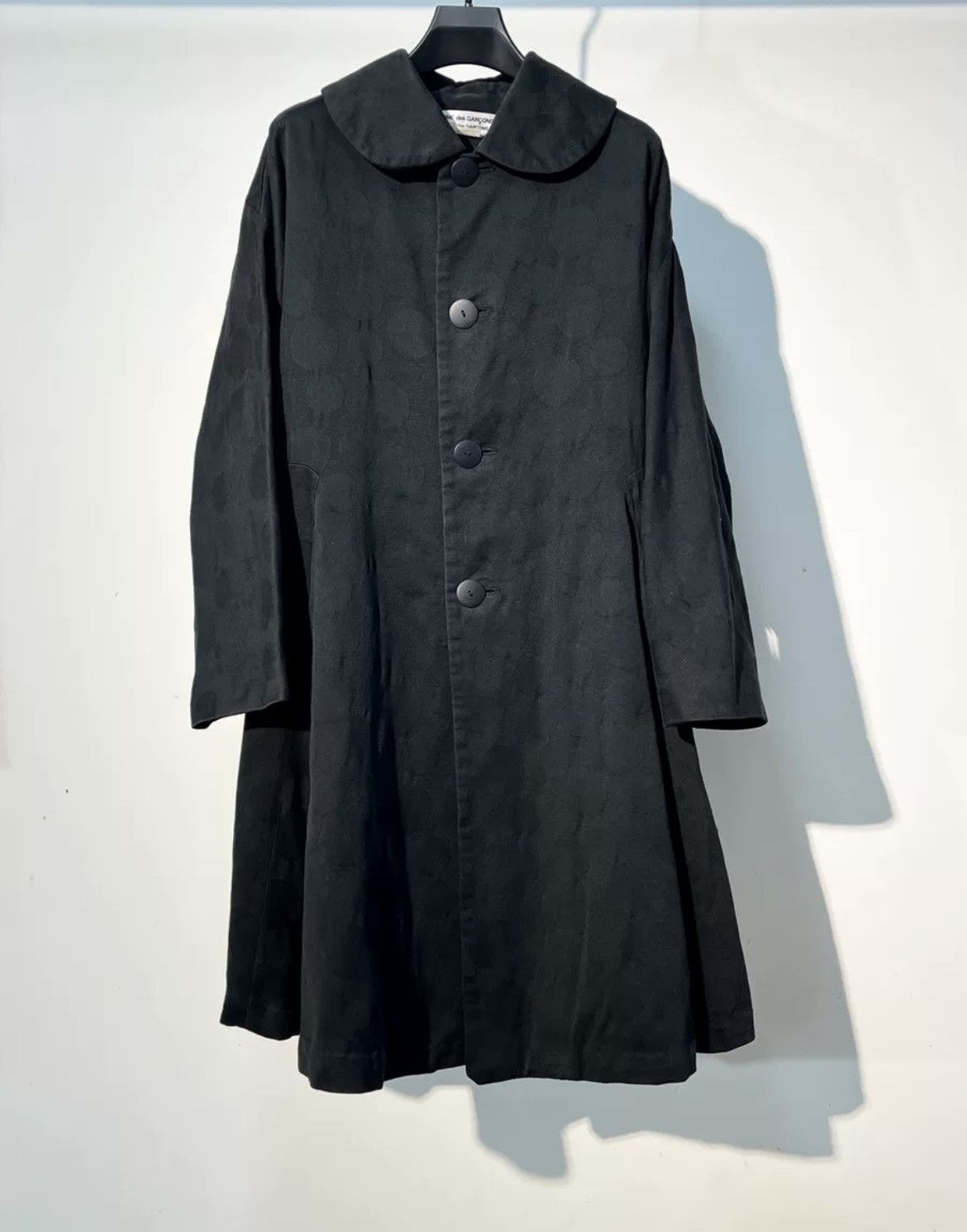 Comme des Garcons COMME des GARCONS COMME des GARCONS Dot Jacquard Flare Coat Size M / US 6-8 / IT 42-44 - 1 Thumbnail