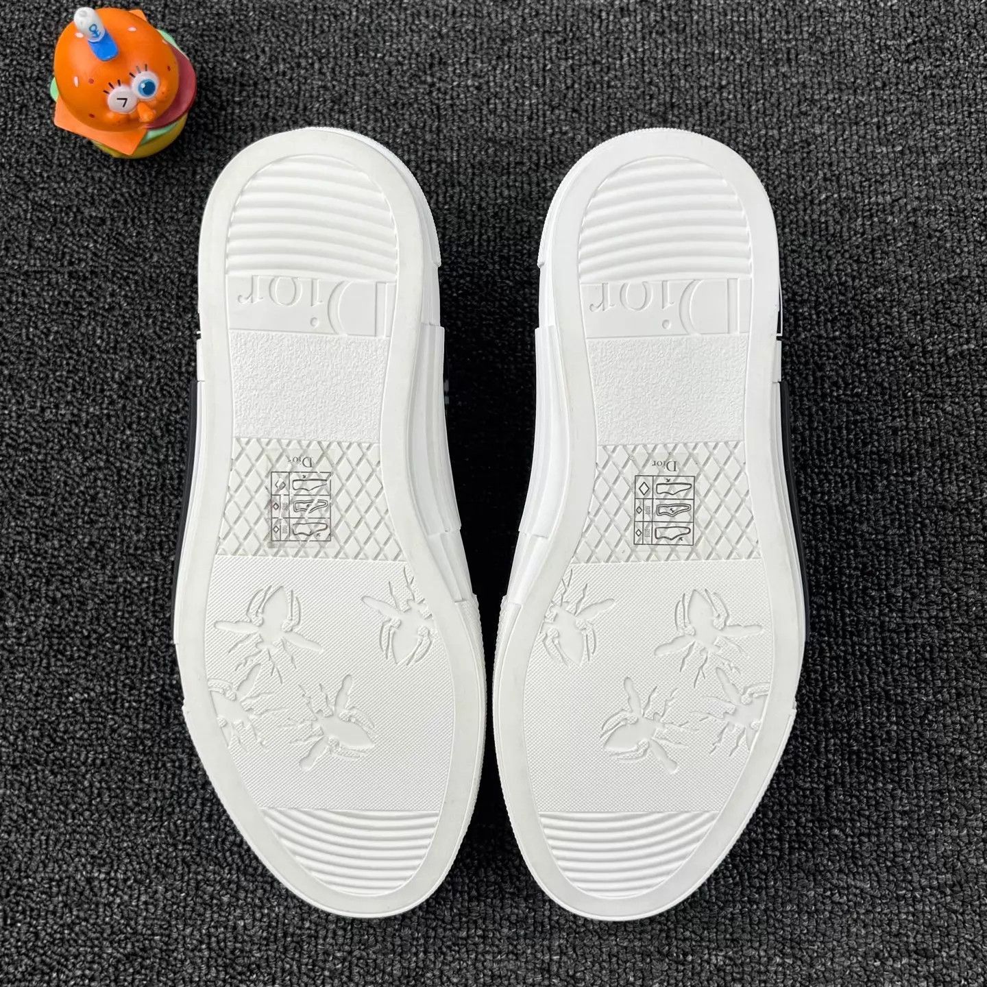 Dior Dior Women's Black White Monogram Sneakers Size 36 Size US 5.5 / IT 35.5 - 6 Thumbnail