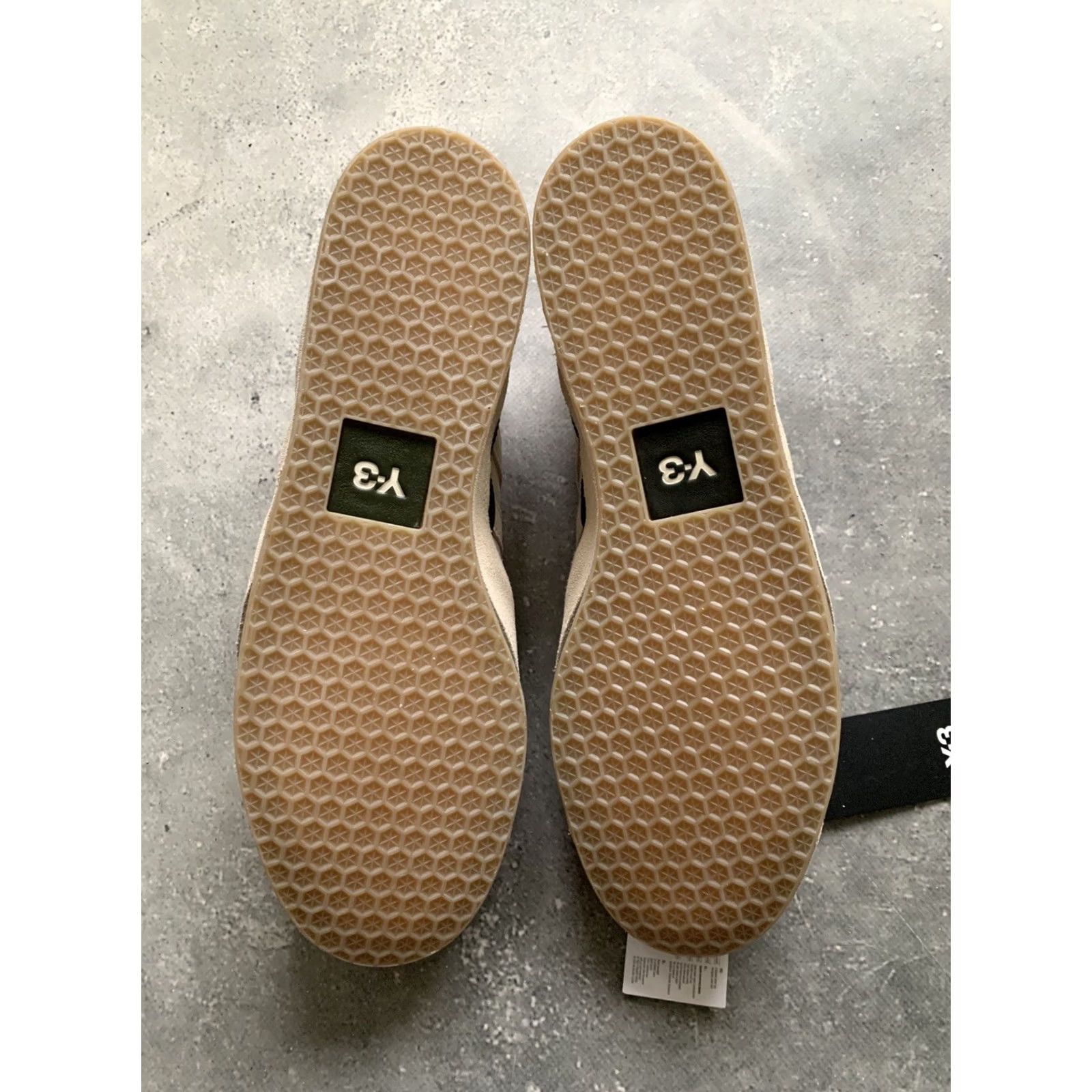 Adidas ADIDAS Y-3 Yohji Yamamoto Gazelle Sneaker Men US 6.5 UK 6 EUR 39 1/3 Beige, Suede, Low Top, Size US 6.5 Size US 6 / EU 39 - 6 Thumbnail