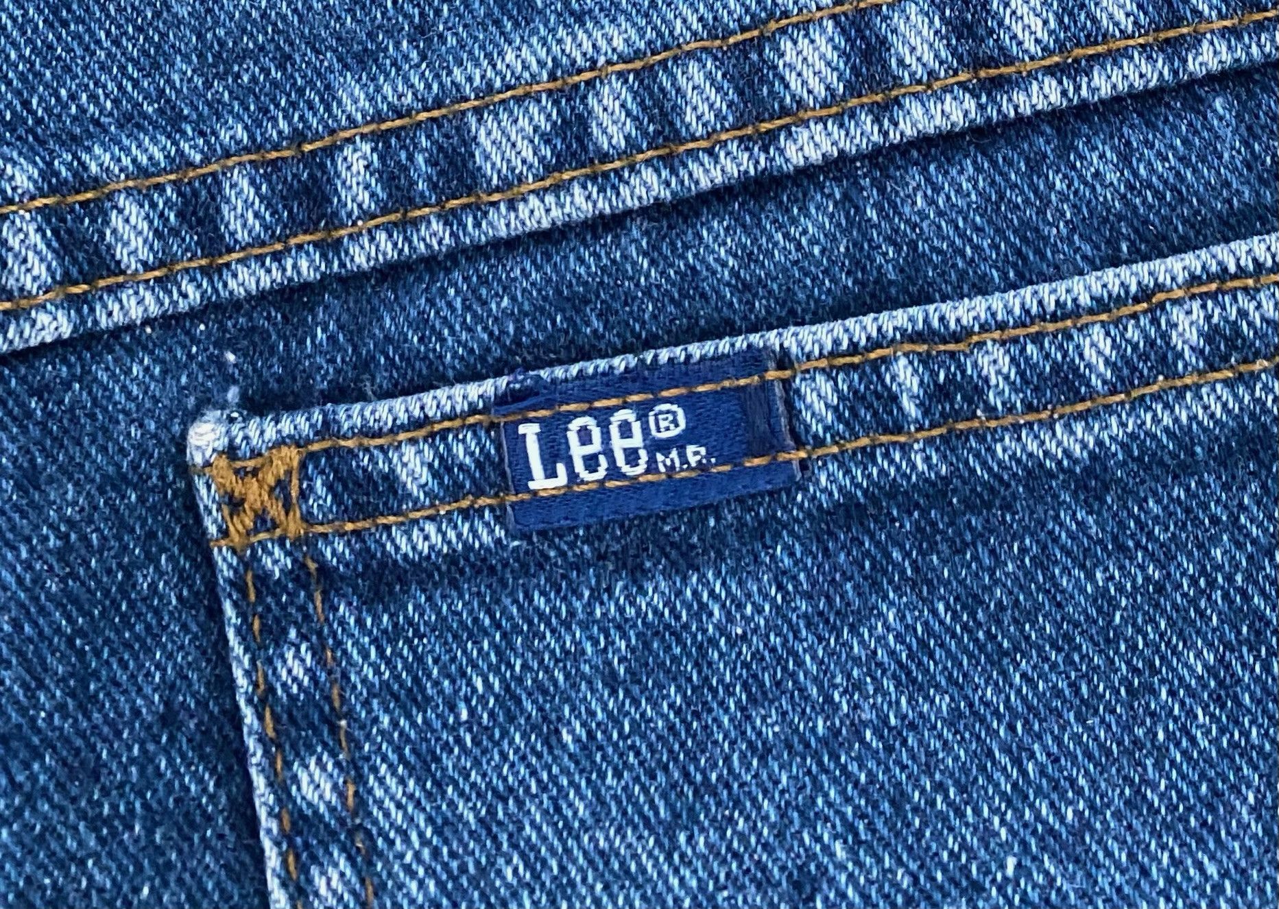 Lee 80’s Lee High Rise Jean Shorts Jorts Women’s Size 32” Wais Size 32" / US 10 / IT 46 - 6 Thumbnail