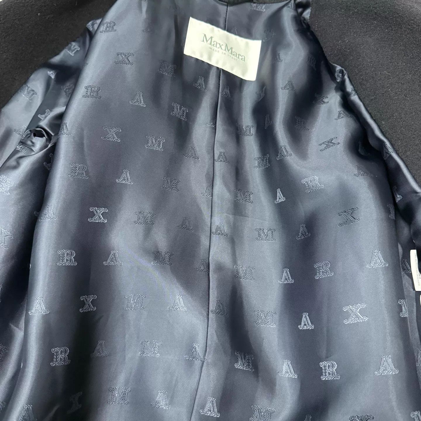 Max Mara MaxMara Black DB Mid-Length Overcoat Size 30 99 New Size XS / US 0-2 / IT 36-38 - 4 Thumbnail