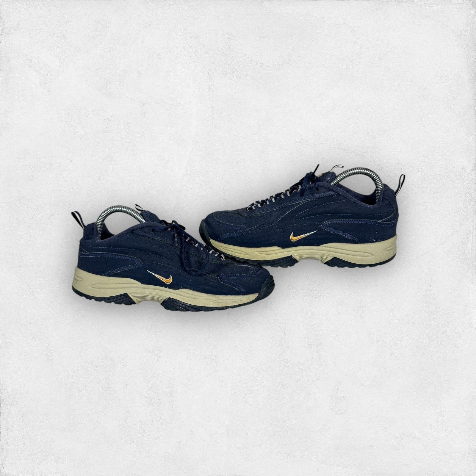 Nike × Vintage Nike (GS) Understudy 2000 147078 Navy Cross Training Shoe 6 Size US 6 / EU 39 - 1 Thumbnail