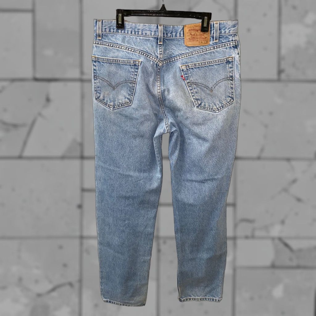 Levi's VINTAGE Levi’s Jeans Men 36 x 34 Blue Denim Relaxed Straight Leg Cotton Button Closure Straight Leg Denim Jeans Mens Regular Inseam 34 Vintage Size US 36 / EU 52 - 1 Thumbnail