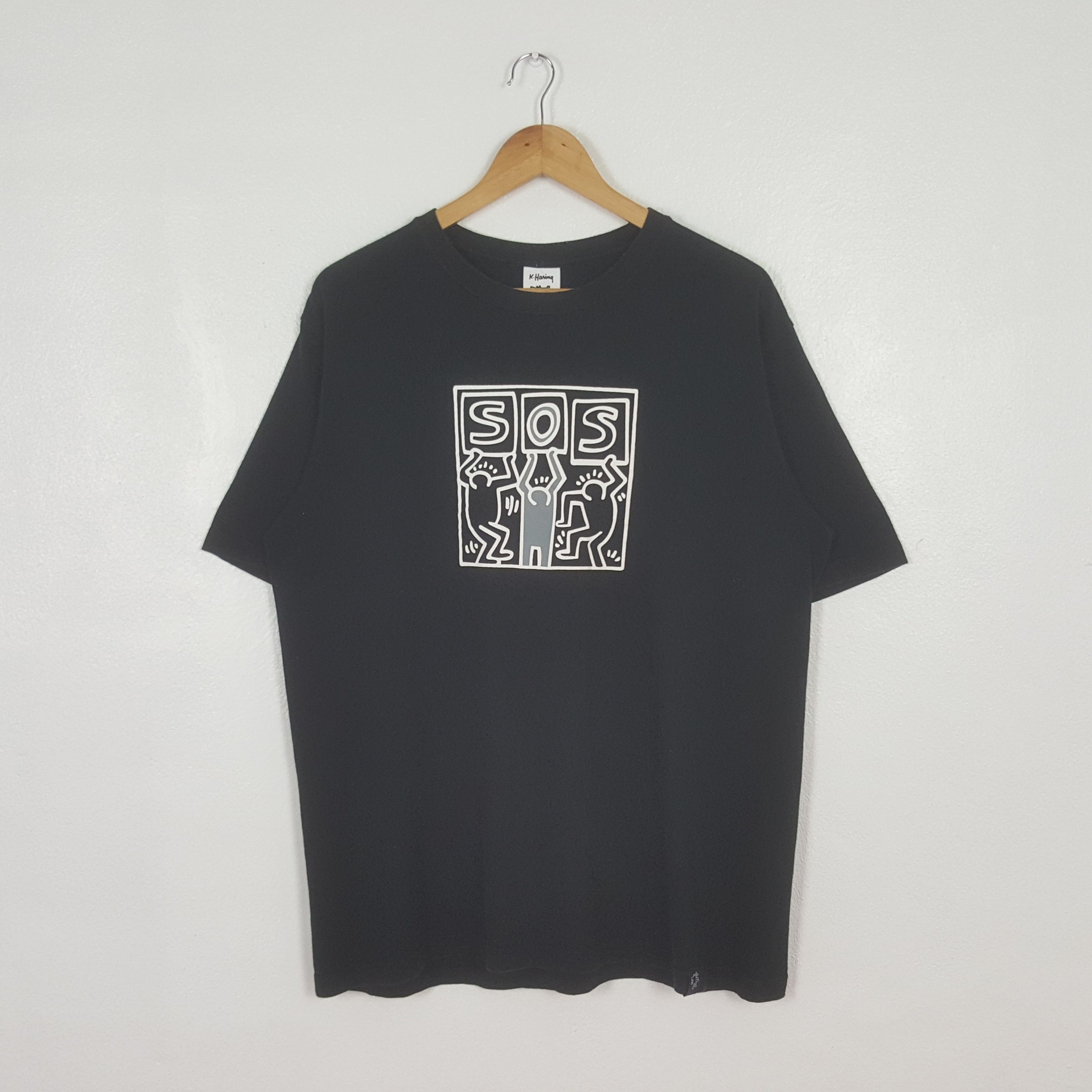 Keith Haring Vintage Sos Keith Haring Artist Tshirt C312N1 Size US XL / EU 56 / 4 - 1 Thumbnail