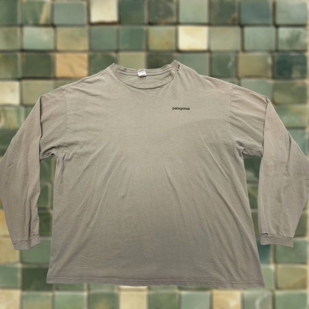 Patagonia VINTAGE Patagonia Men's T-Shirt Long Sleeve Crewneck 2XL Green Distressed Logo 90s Nature All Seasons Shirt Mens Size US XXL / EU 58 / 5 - 1 Thumbnail