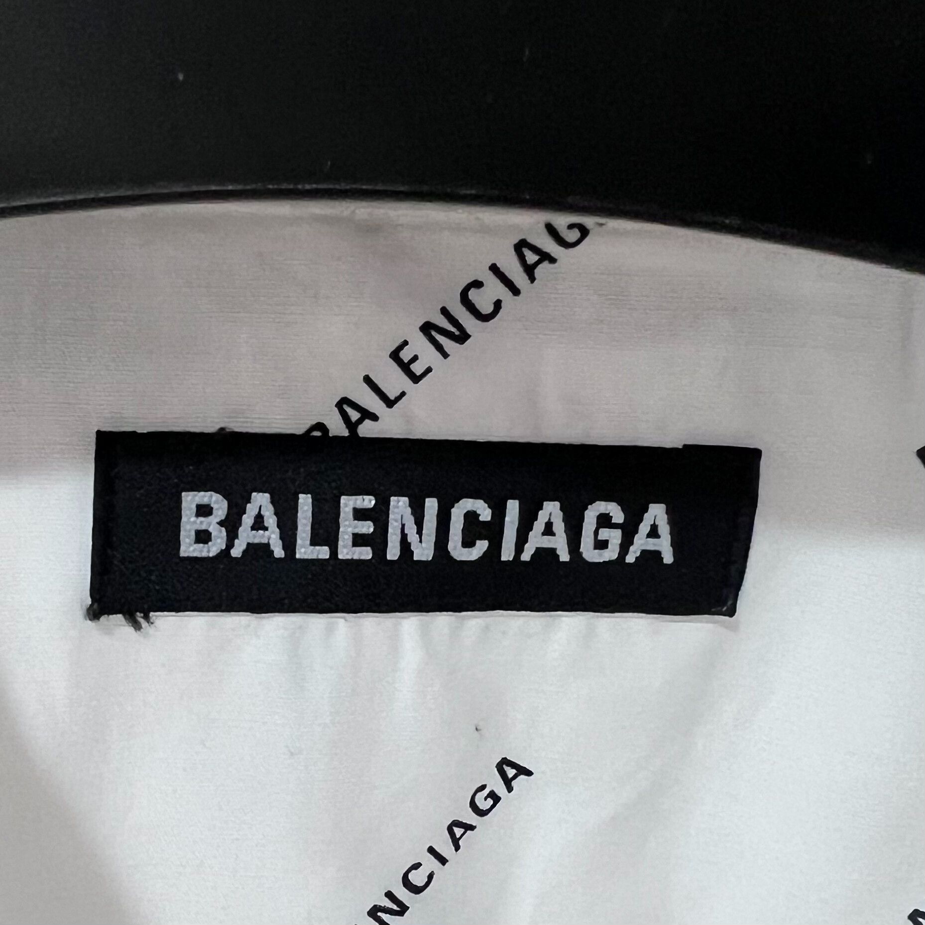 Balenciaga balenciaga white logo short sleeve shirt Size US M / EU 48-50 / 2 - 3 Thumbnail