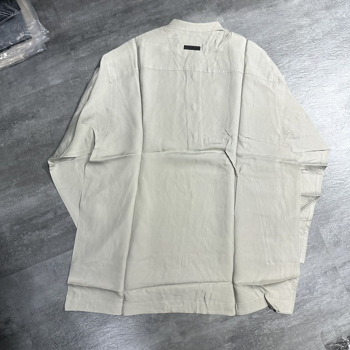 Fear of God Fear of God Luxury Loungewear Silk Longsleeve Shirt - Cement Size US XS / EU 42 / 0 - 2 Thumbnail