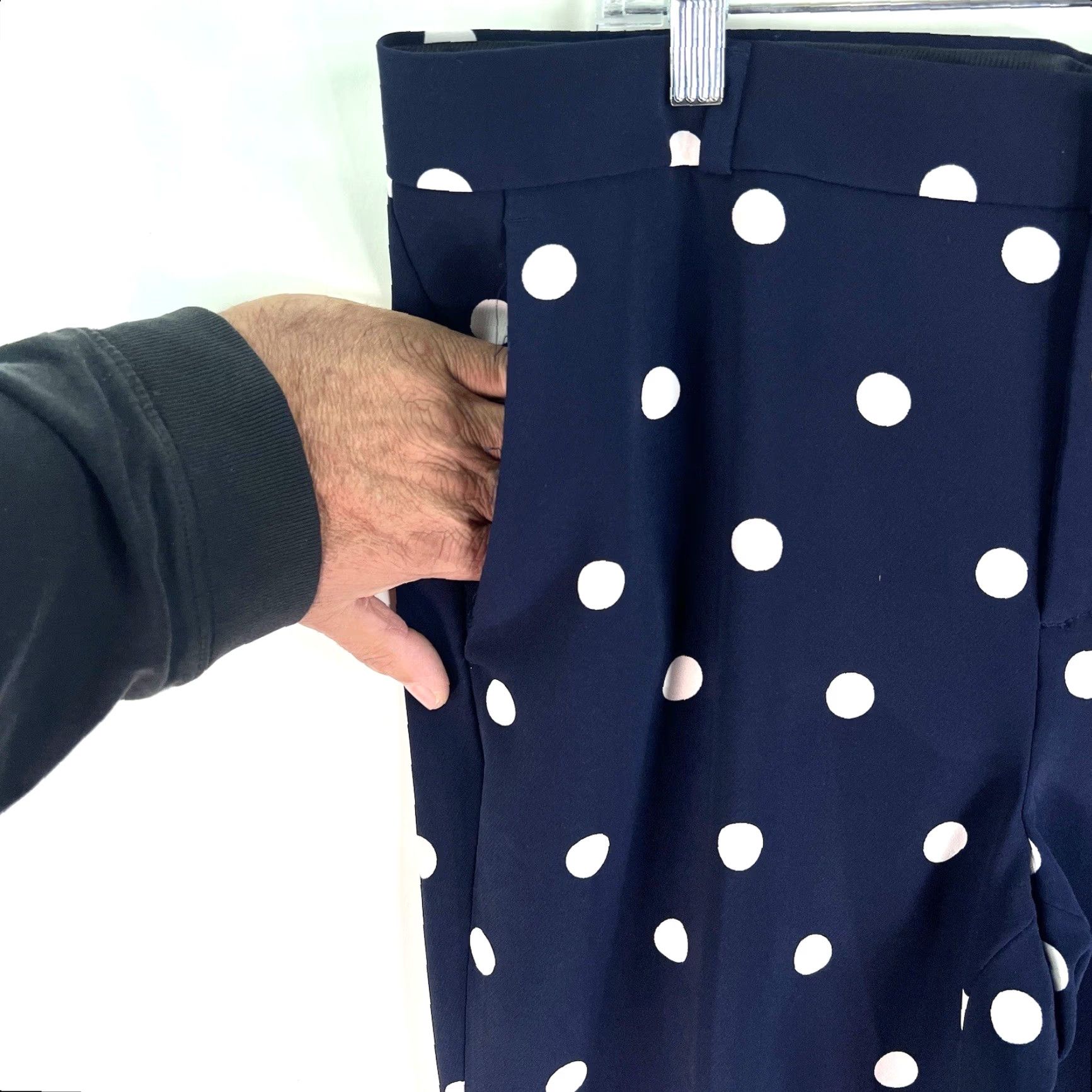 Banana Republic Banana Republic Polka Dot Dress Pants Women 14 Navy White Pockets 38X28 Straight Front High Rise Relaxed Size 36" / US 14 / IT 50 - 4 Thumbnail
