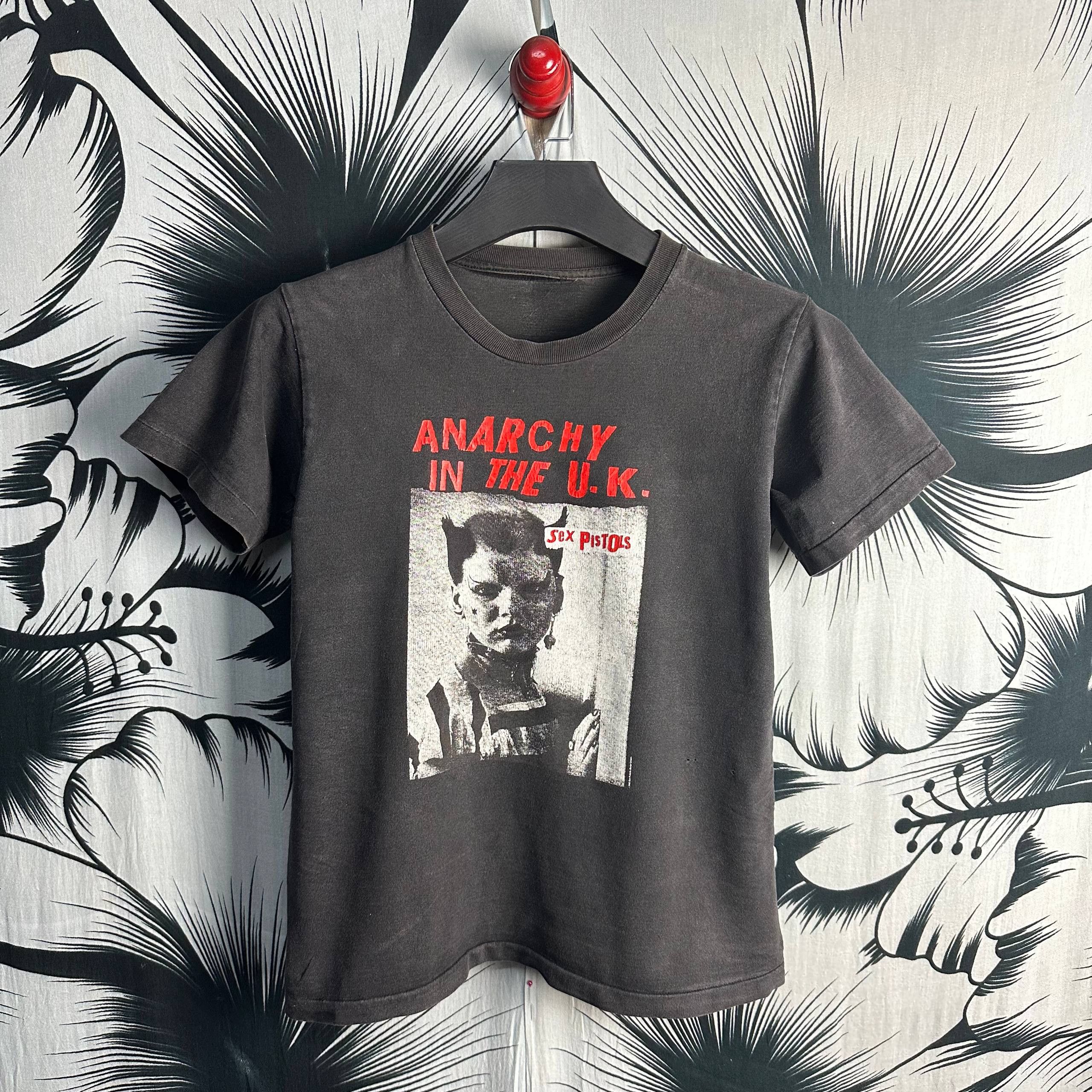 Band Tees Rare Vintage Sex Pistols "Anarchy in the UK" Band T-Shirt Size US S / EU 44-46 / 1 - 1 Thumbnail