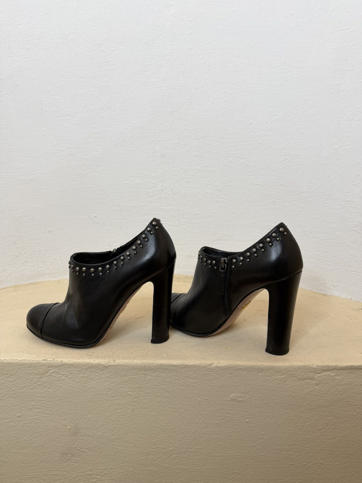 Prada Prada Leather Heels Top Studded Low Ankle Boots Nero Size 37 Size US 7 / IT 37 - 1 Thumbnail